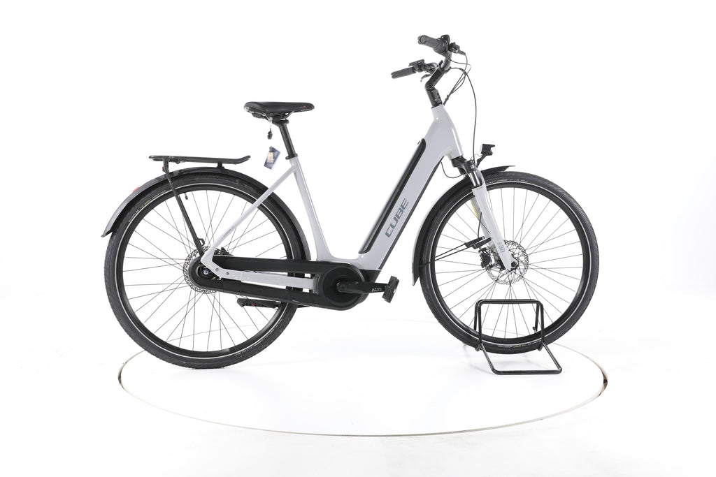 Cube Supreme Hybrid ONE City E-Bike Tiefeinsteiger - Image 1