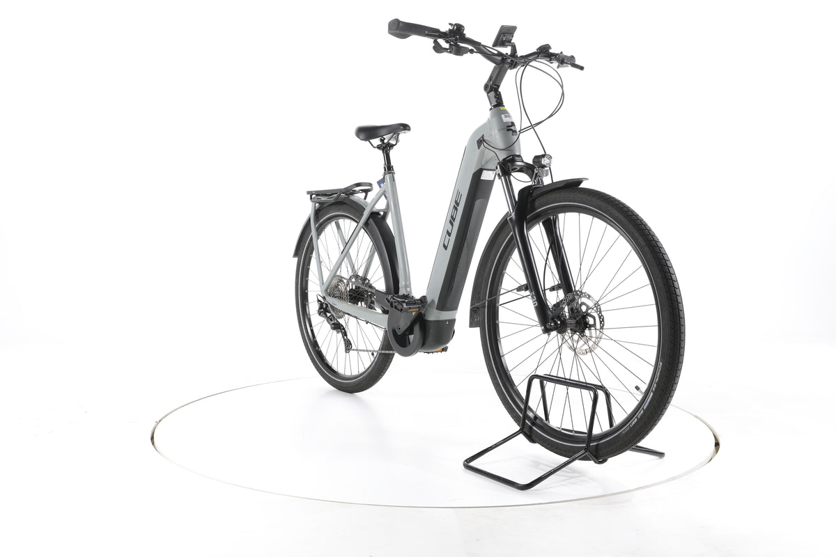 Cube Kathmandu Hybrid ONE Trekking E-Bike Tiefeinsteiger - Image 3