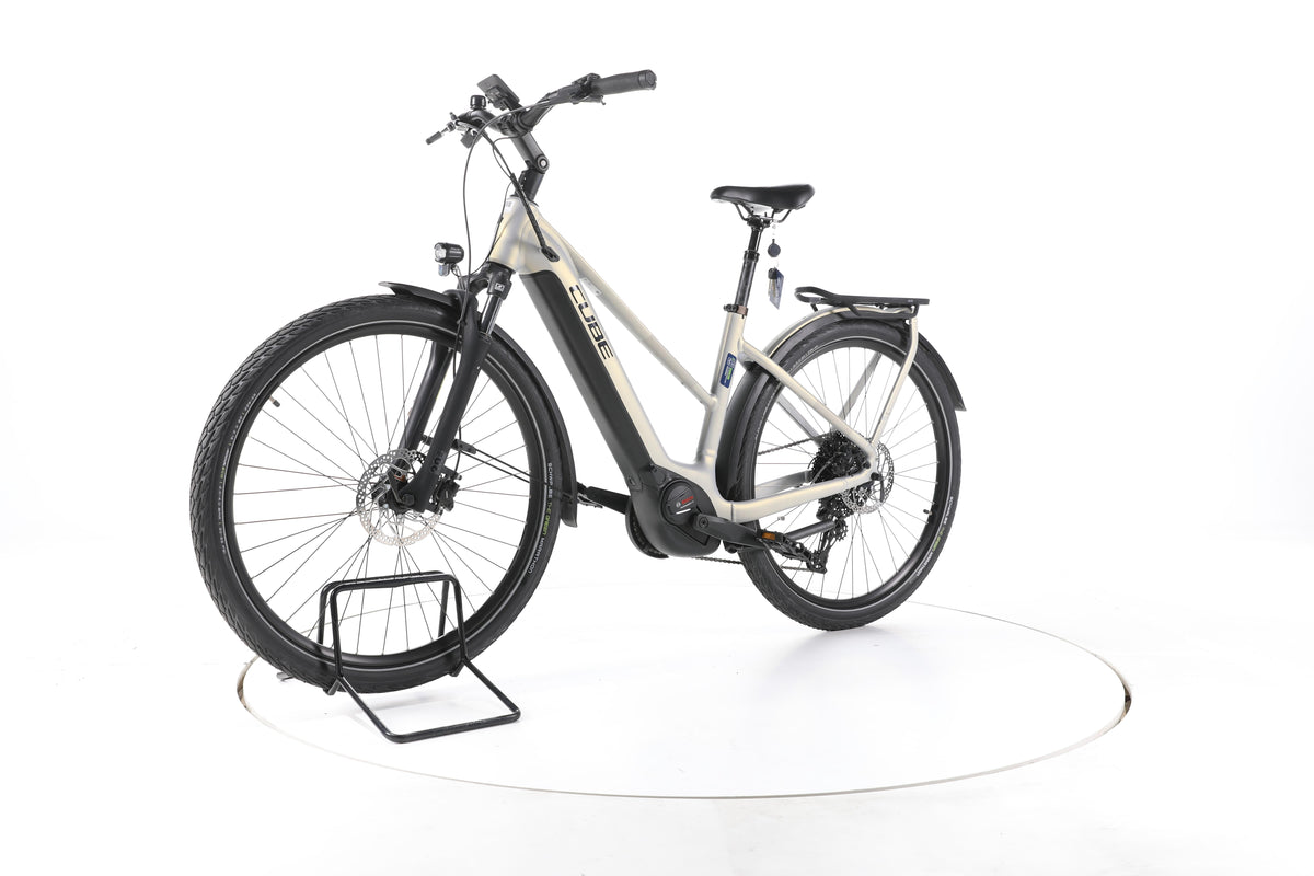 Cube Touring Hybrid Pro Trekking E-Bike - Image 6