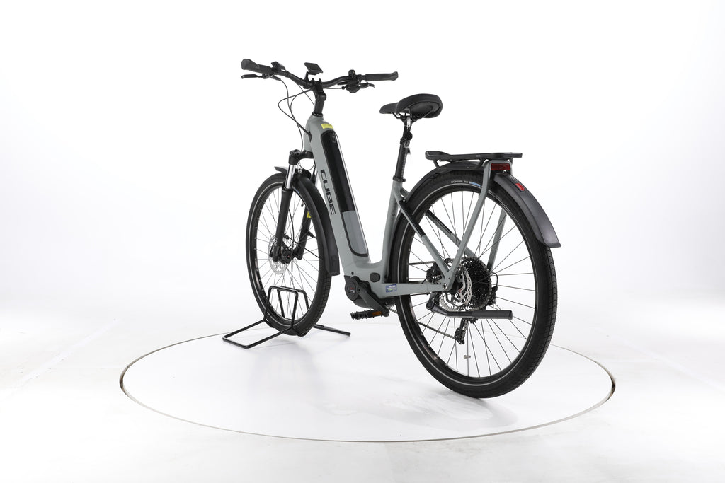 Cube Kathmandu Hybrid ONE Trekking E-Bike Tiefeinsteiger - Image 9