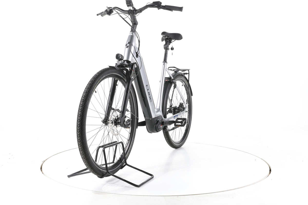 Cube Supreme Hybrid SLX Trekking E-Bike Tiefeinsteiger - Image 5