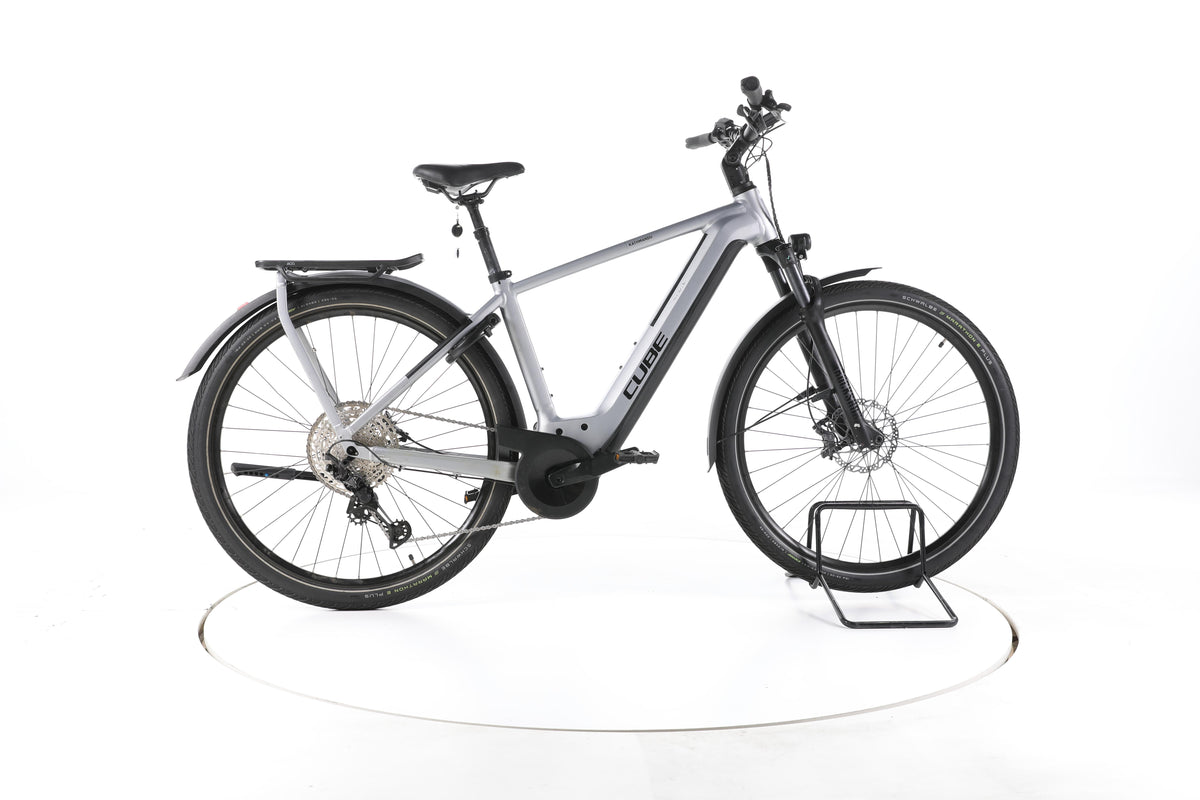 Cube Kathmandu Hybrid SLX Trekking E-Bike - Image 1