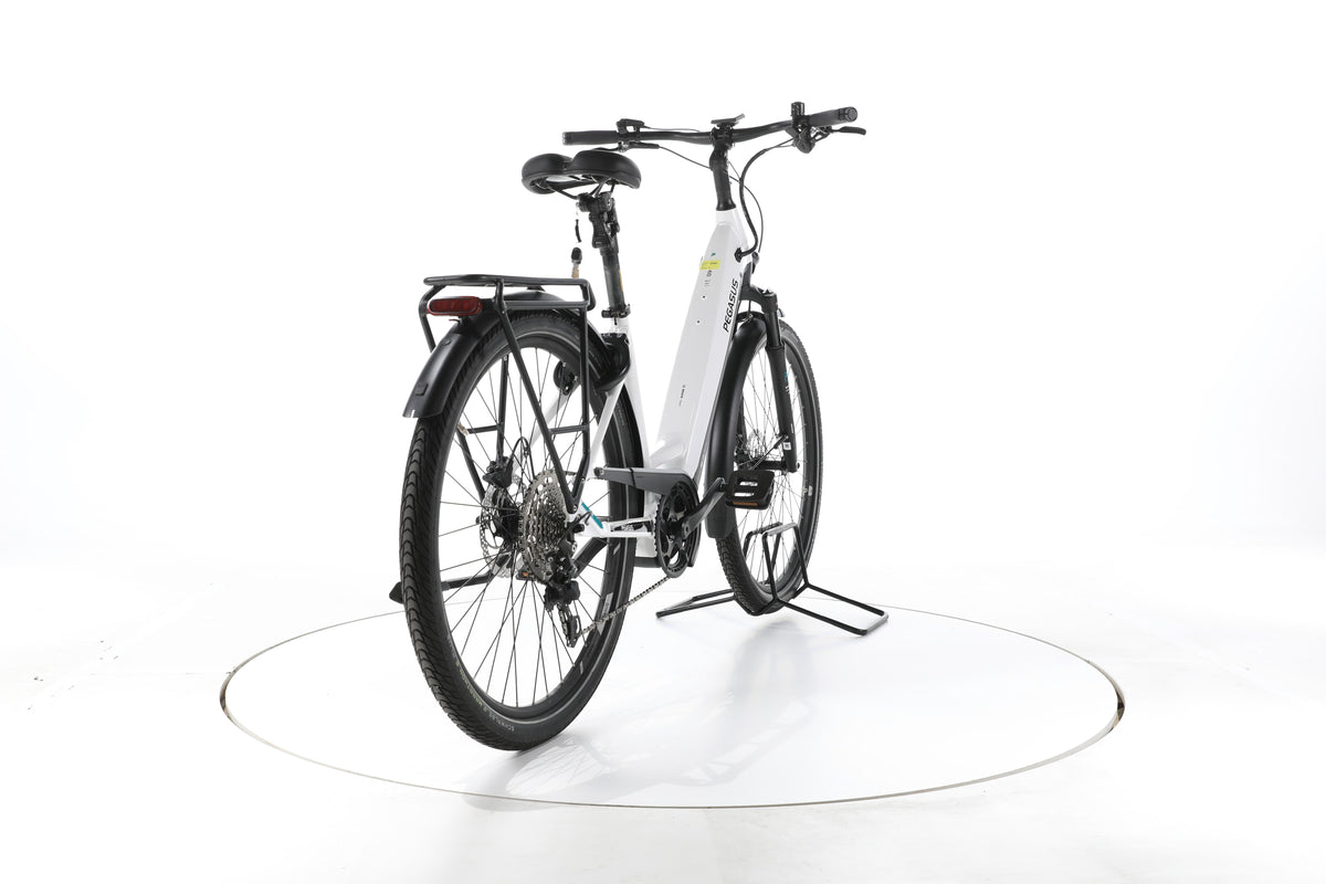 Pegasus Premio EVO Lite Trekking E-Bike Tiefeinsteiger - Image 11