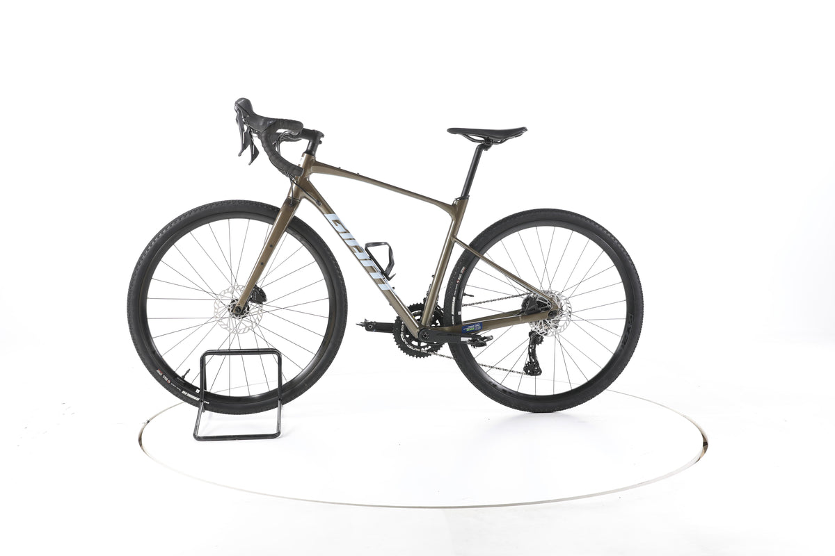 Giant Revolt 0 Gravelbike 2024 - Image 7