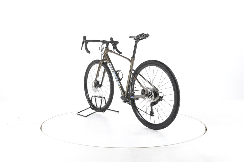 Giant Revolt 0 Gravelbike 2024 - Image 9
