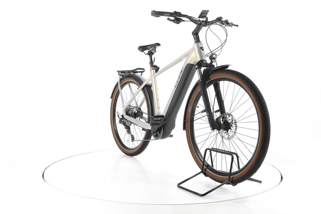 Cube Touring Hybrid Pro 625 Trekking E-Bike 2024 - Image 3
