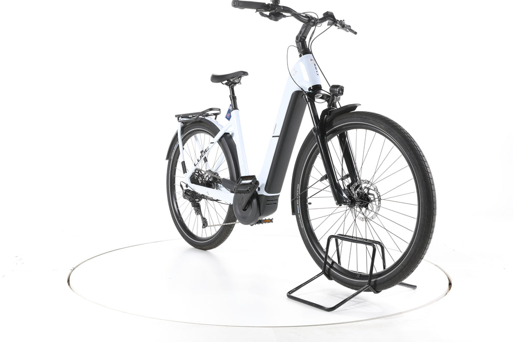 Cube Kathmandu Hybrid One Trekking E-Bike Tiefeinsteiger 2025 - Image 3