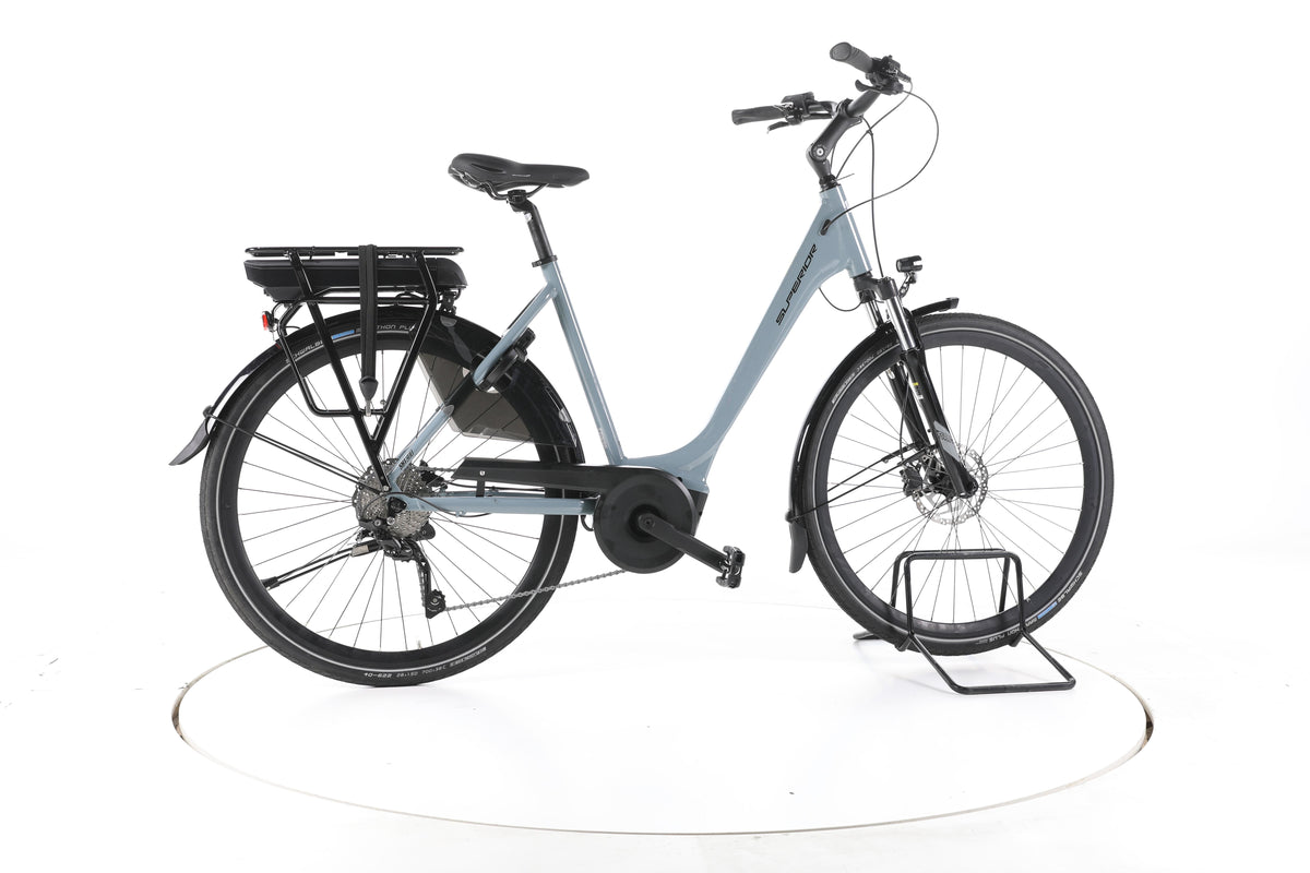Superior SBT 300 Trekking E-Bike Tiefeinsteiger - Image 1