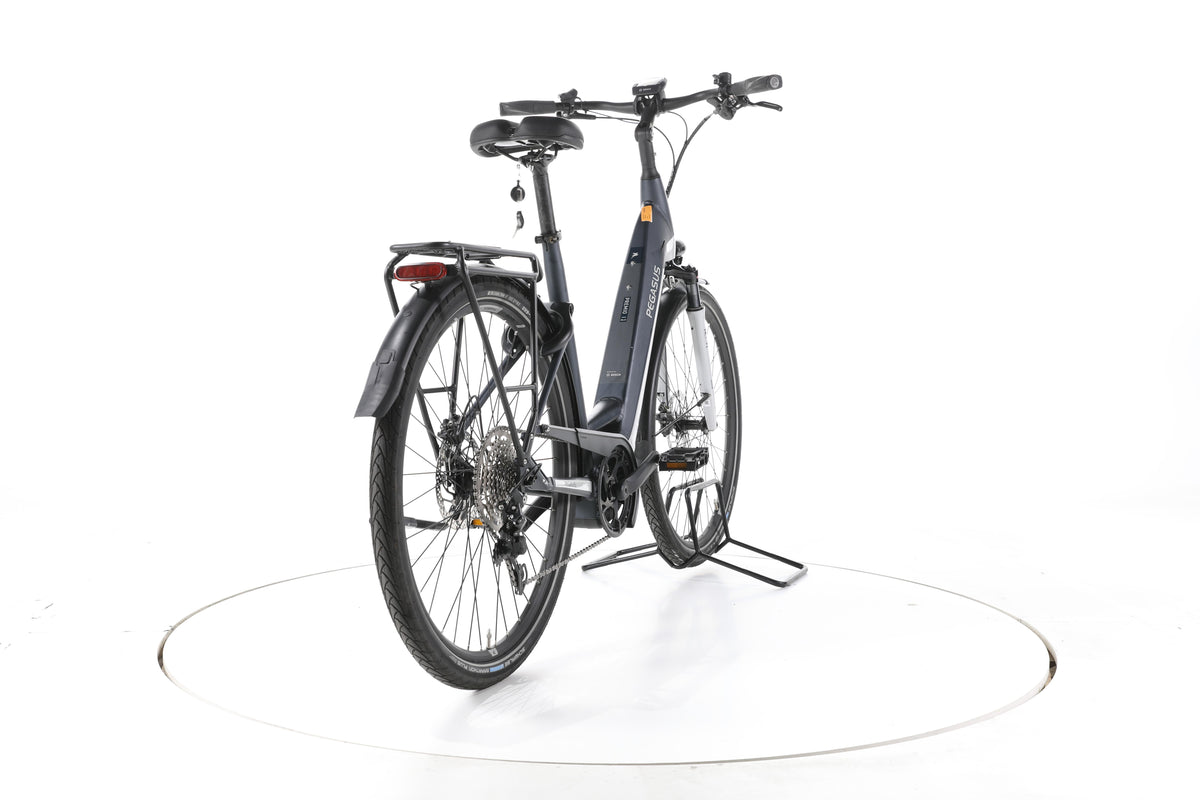 Pegasus Premio Evo 10 Lite Trekking E-Bike Tiefeinsteiger - Image 11