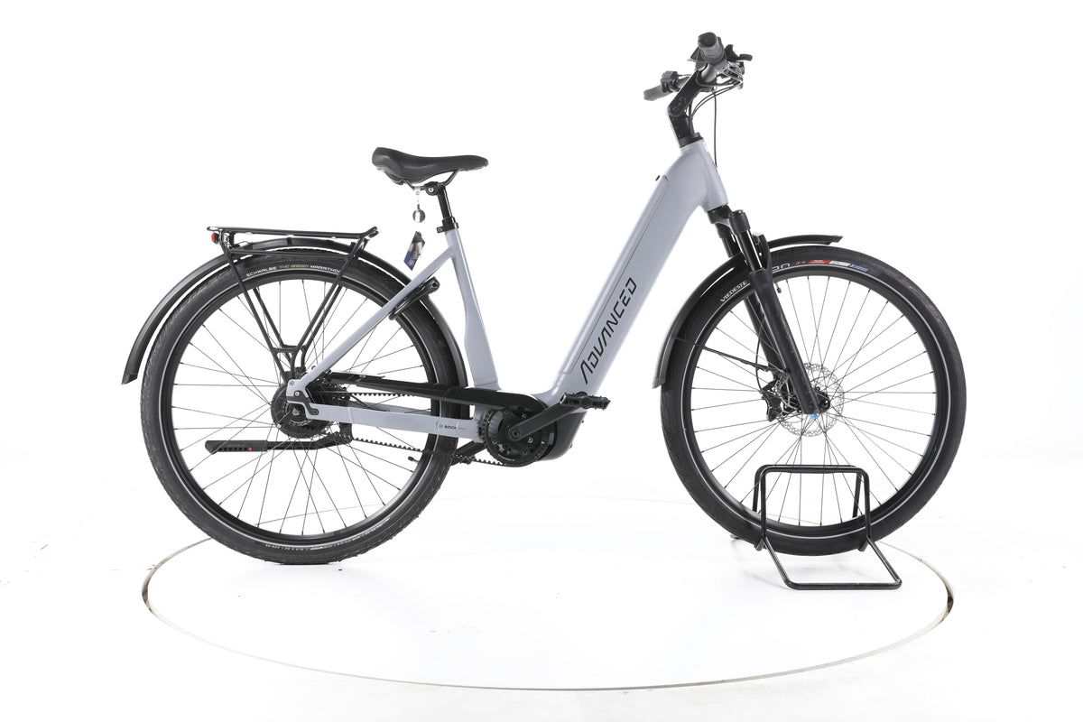ADVANCED TREKKING Pro City E-Bike Tiefeinsteiger - Image 1