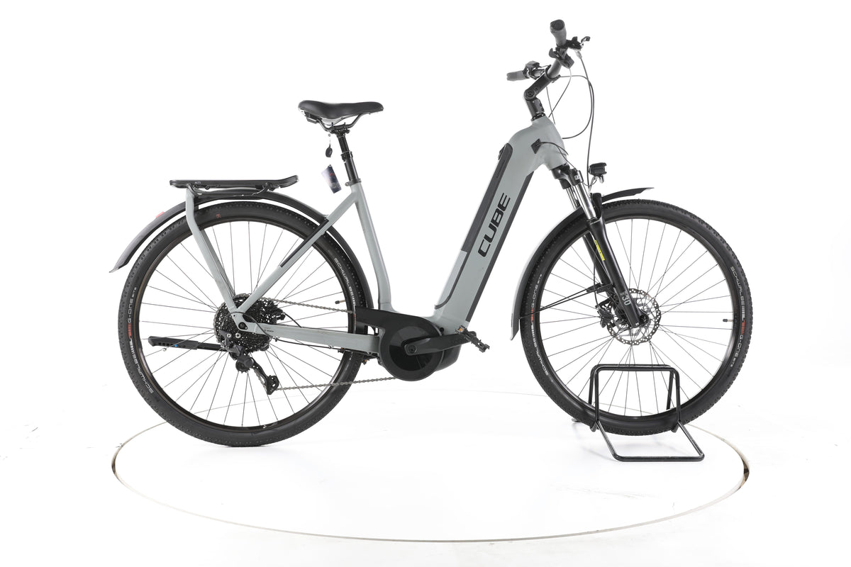 Cube Kathmandu Hybrid ONE Trekking E-Bike Tiefeinsteiger - Image 1