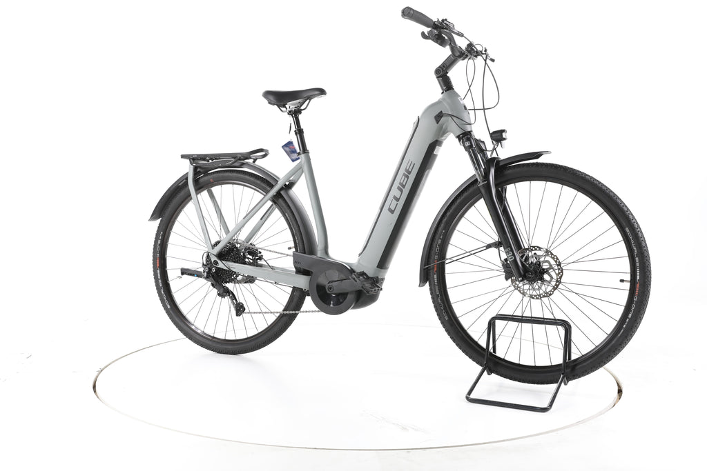Cube Kathmandu Hybrid ONE Trekking E-Bike Tiefeinsteiger - Image 2