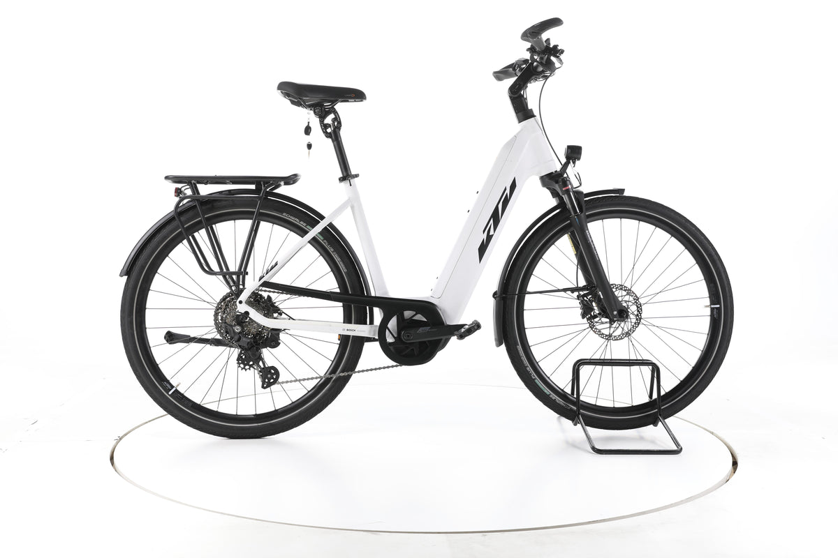 KTM Cento 10 Plus Trekking E-Bike Tiefeinsteiger - Image 1