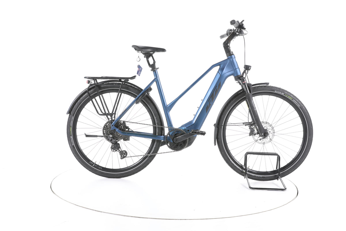 KTM Macina Style 730 Trekking E-Bike - Image 1