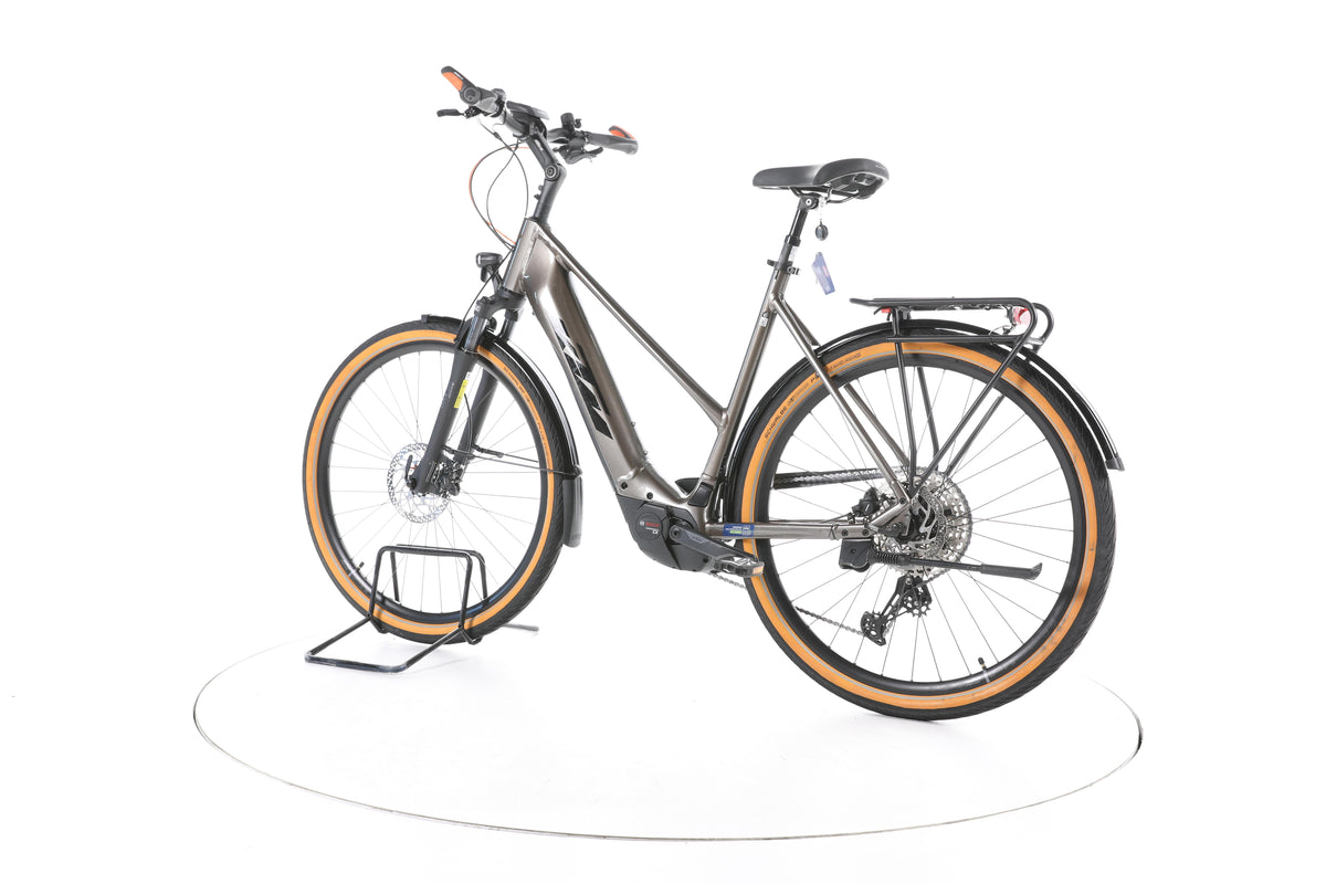 KTM Macina Ultimate Pro Trekking E-Bike - Image 8