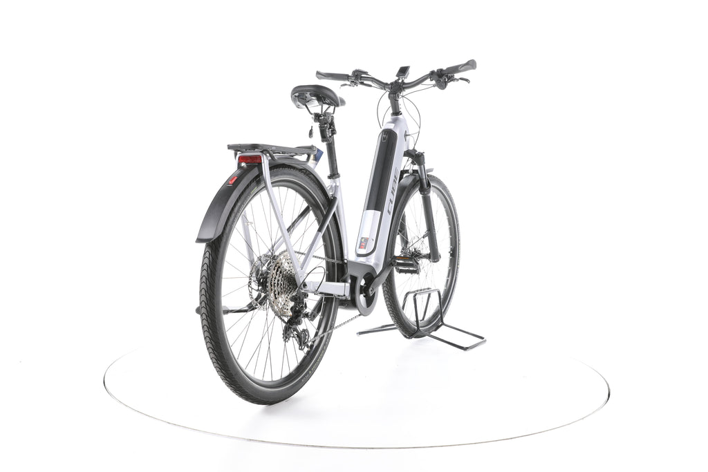 Cube Kathmandu Hybrid SLX Trekking E-Bike Tiefeinsteiger - Image 11