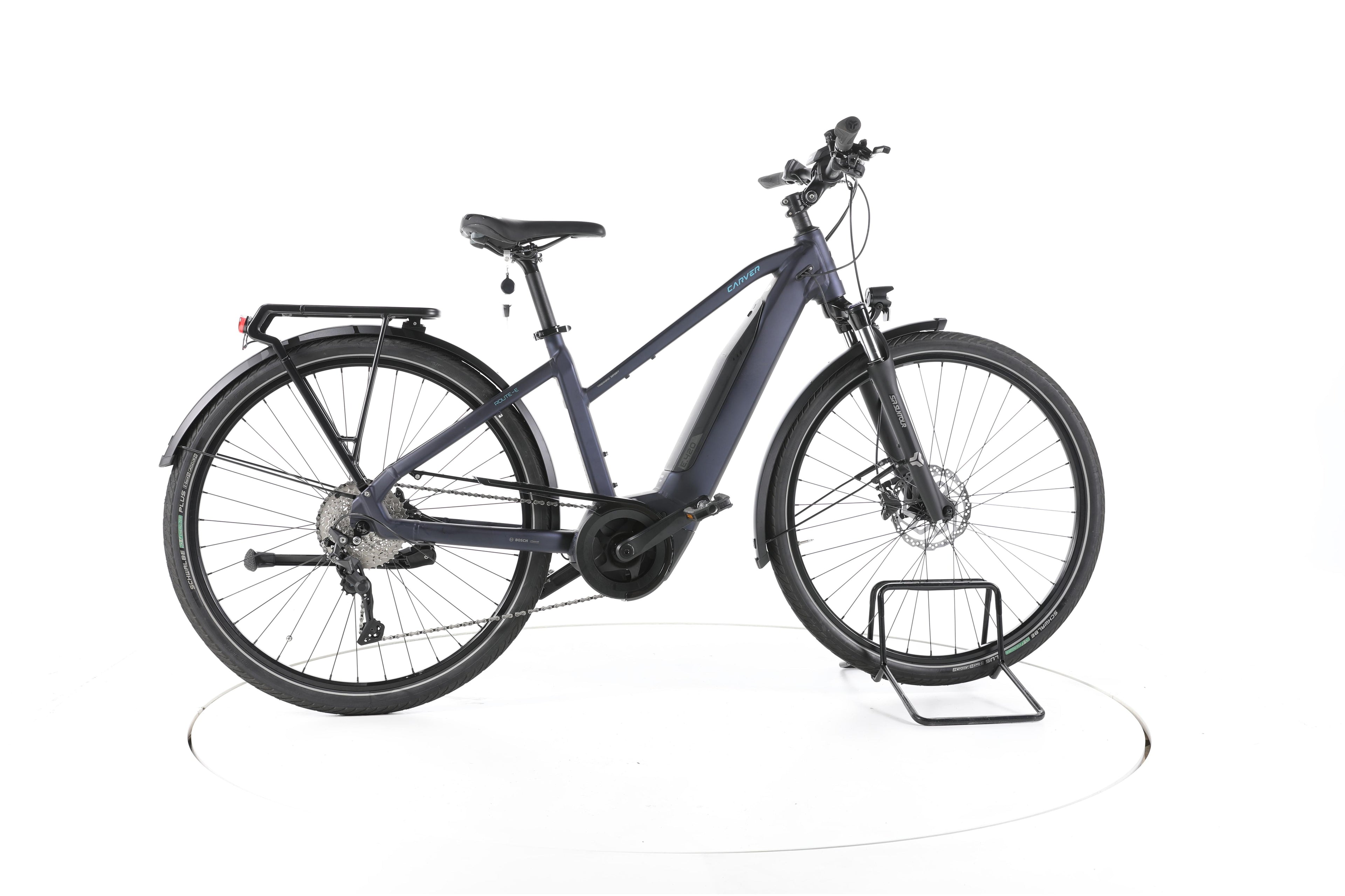 Carver Route E.420 Trekking E-Bike - Image 1