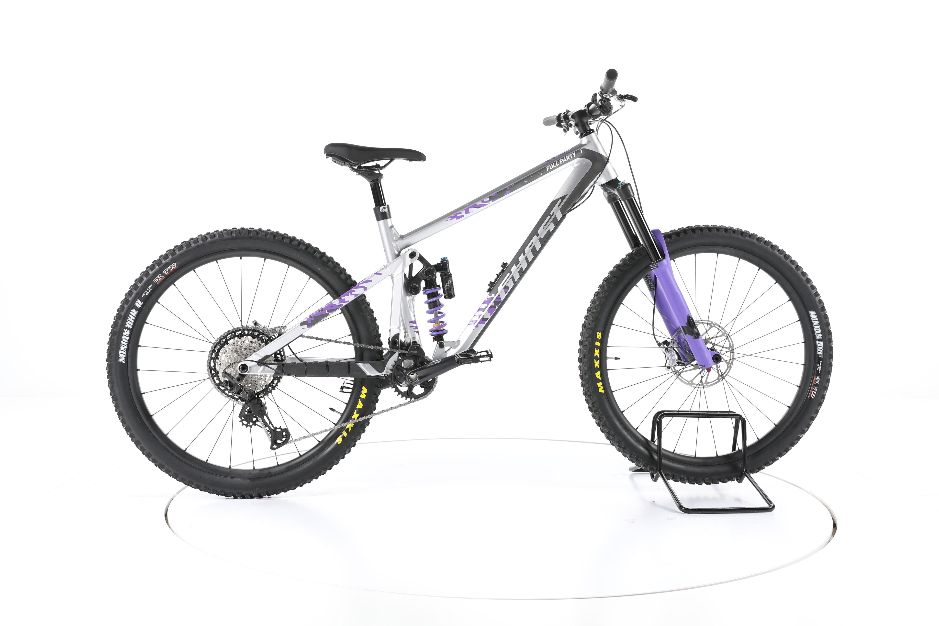 Ghost Riot AM Full Party - Image 1