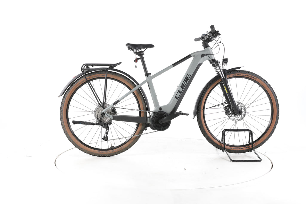 Cube Reaction Trekking E-Bike - Image 1