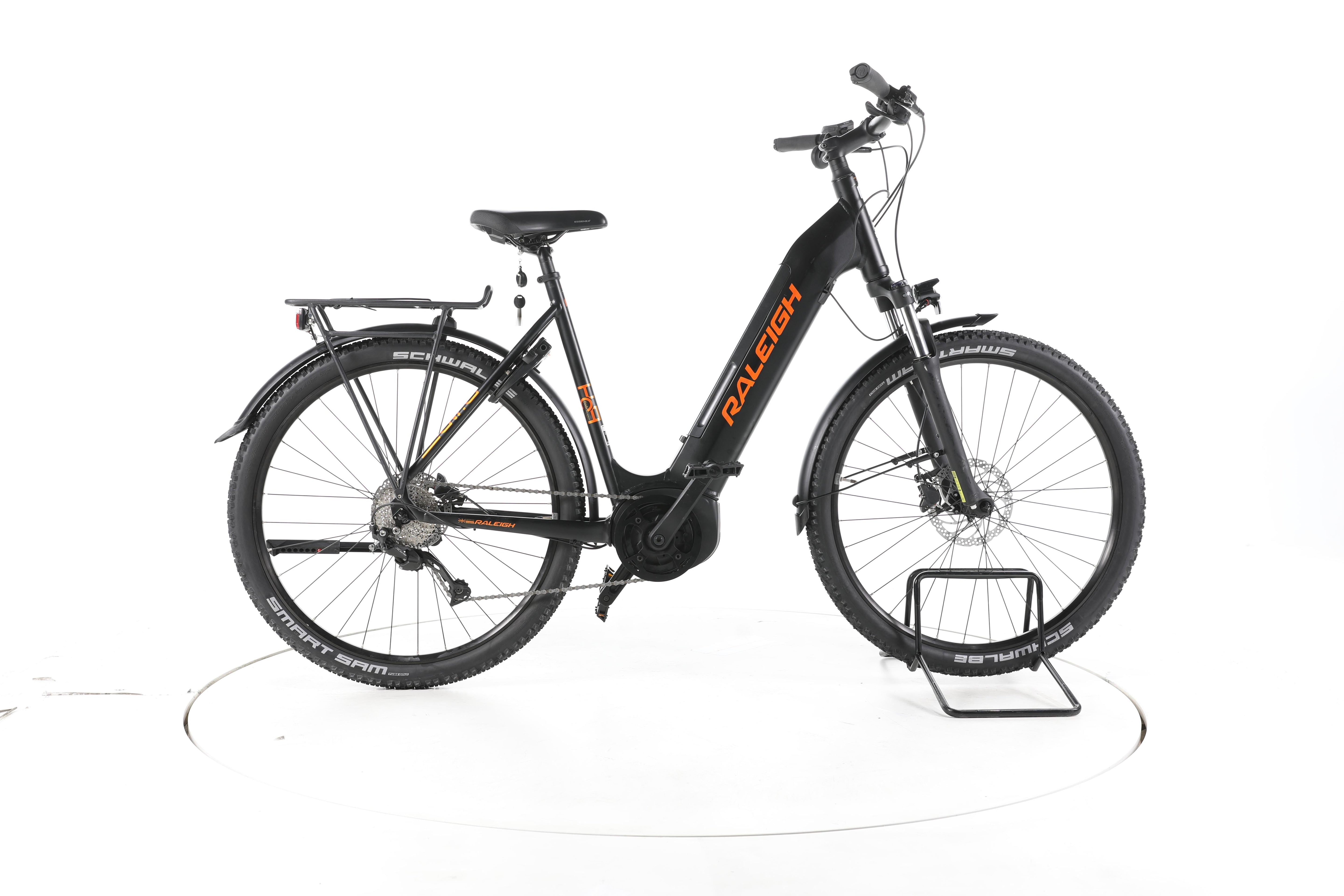 Raleigh Dundee Trekking E-Bike Tiefeinsteiger - Image 1