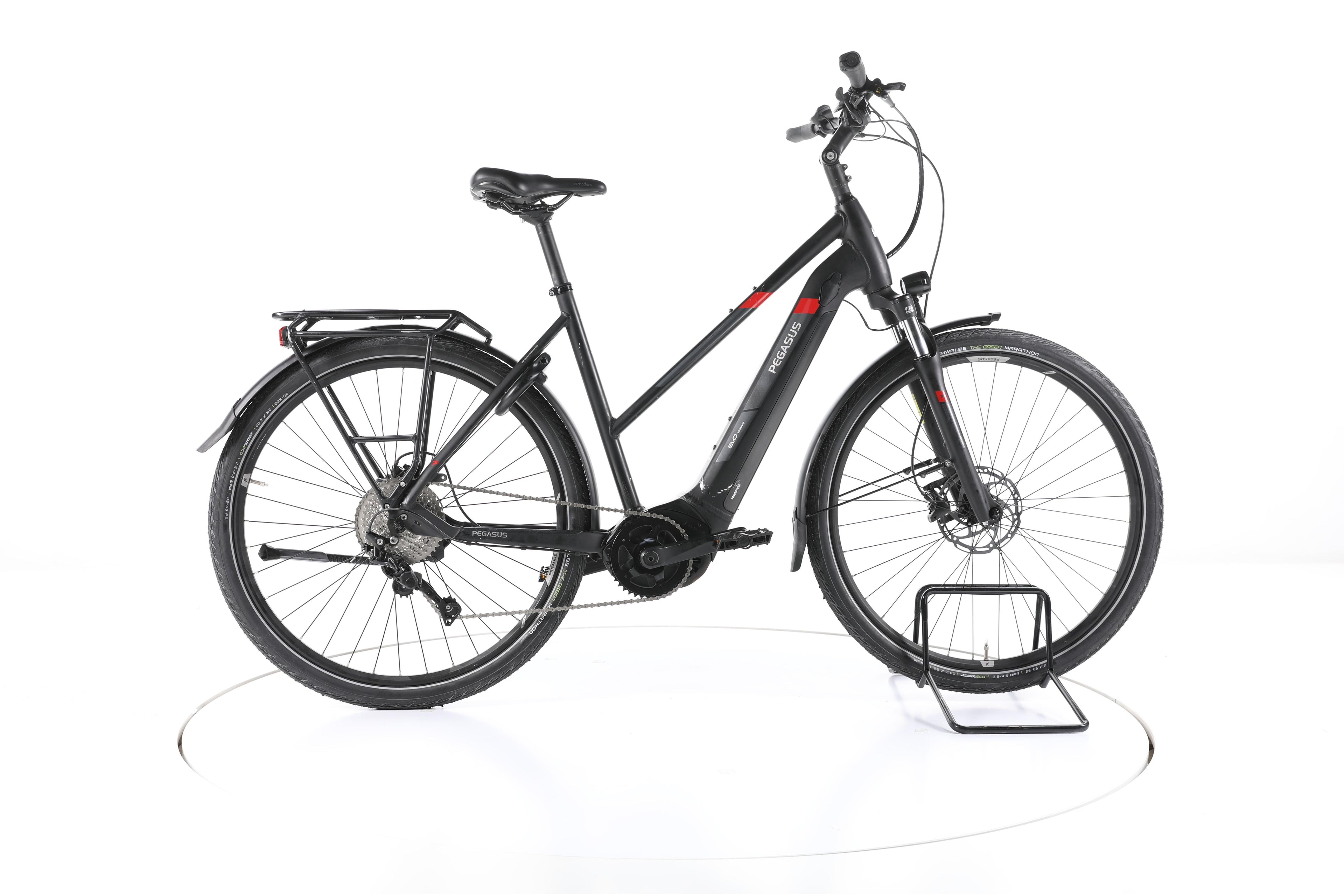 Pegasus Premio EVO 10 Trekking E-Bike - Image 1