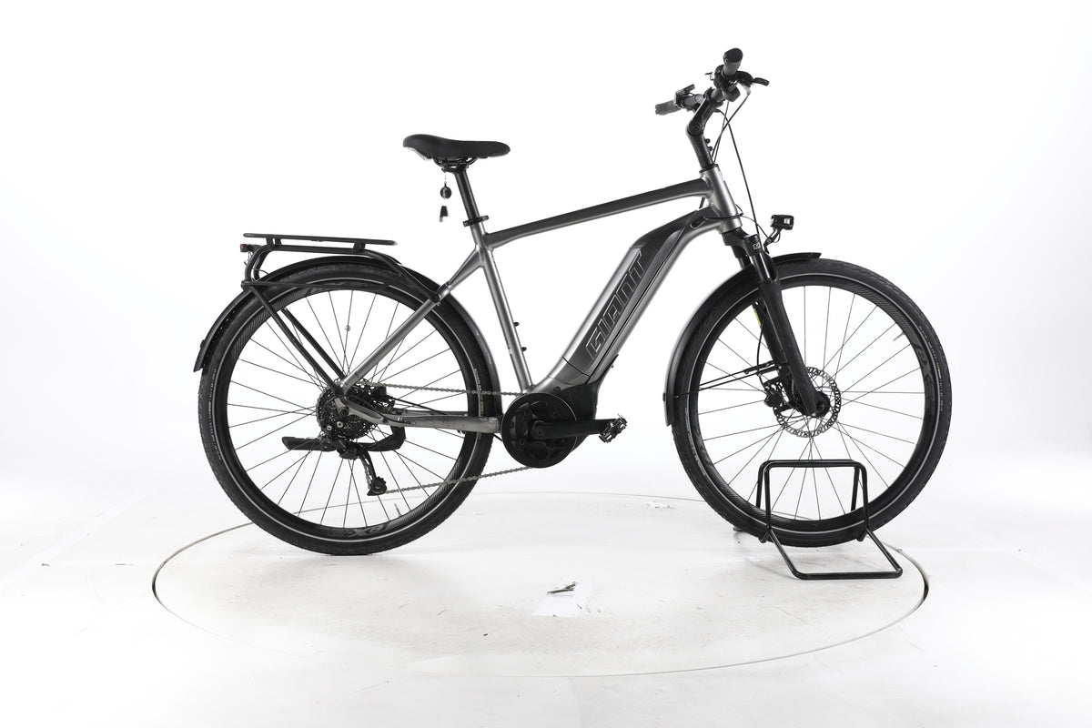 Giant Explore E+ 3 Trekking E-Bike - Image 1