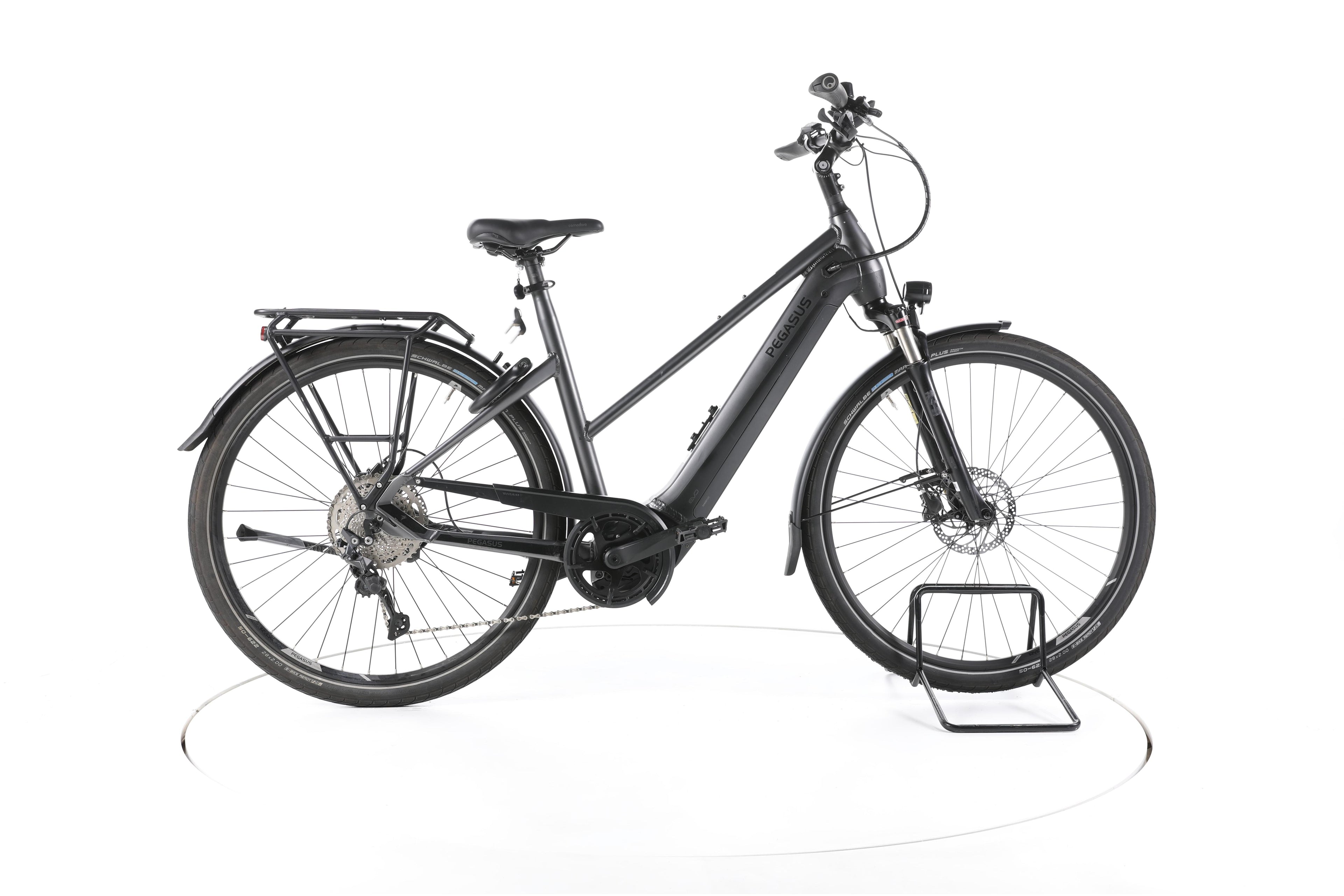 Pegasus Premio EVO 10 Lite Trekking E-Bike - Image 1