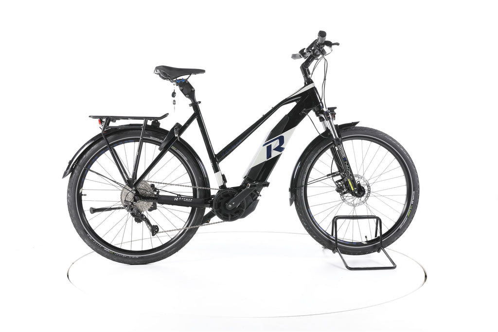 R Raymon TourRay E 5.0 Trekking E-Bike - Image 1