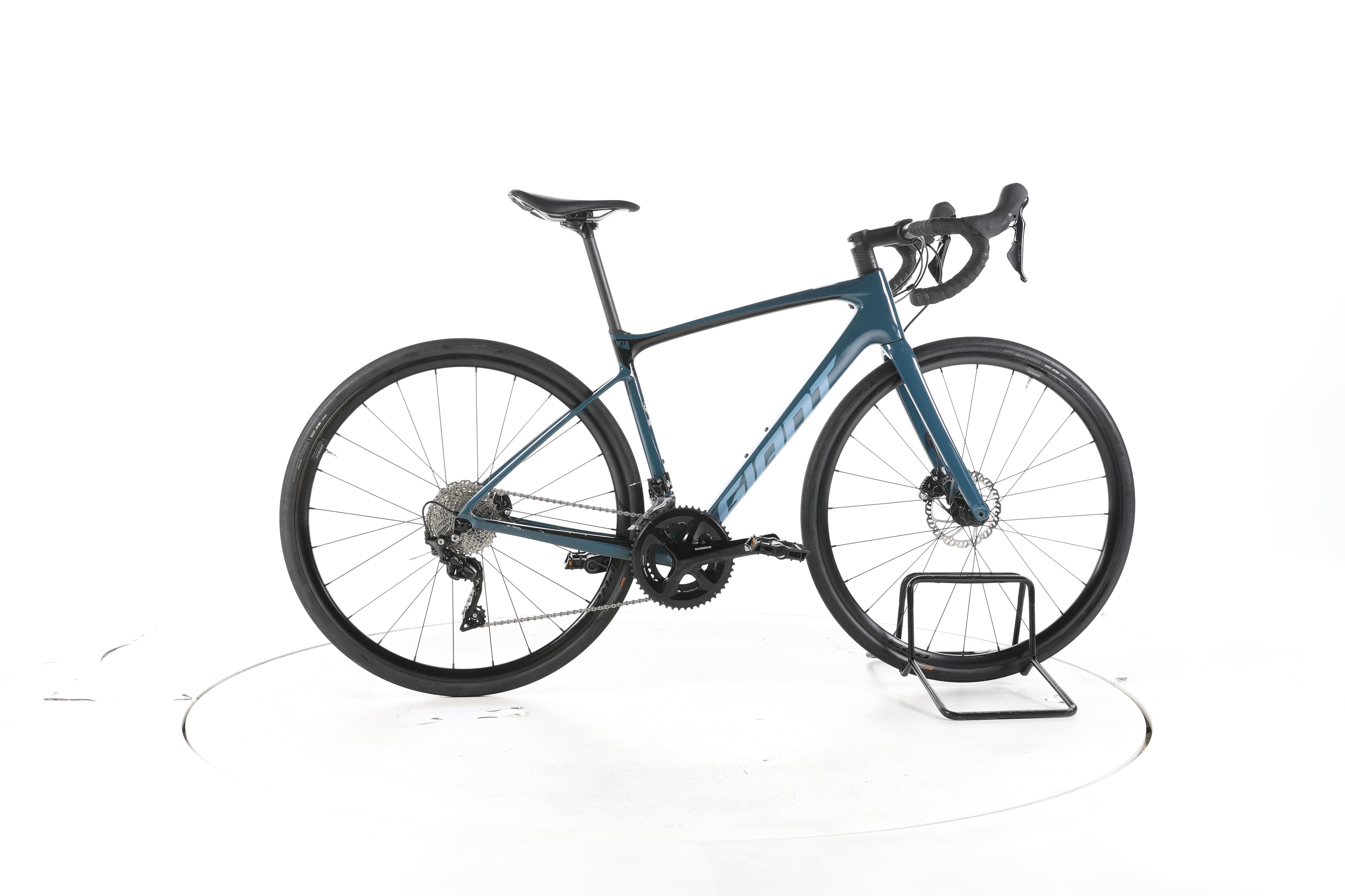 Giant Defy Advanced 2 Rennrad Carbon 2024 - Image 1