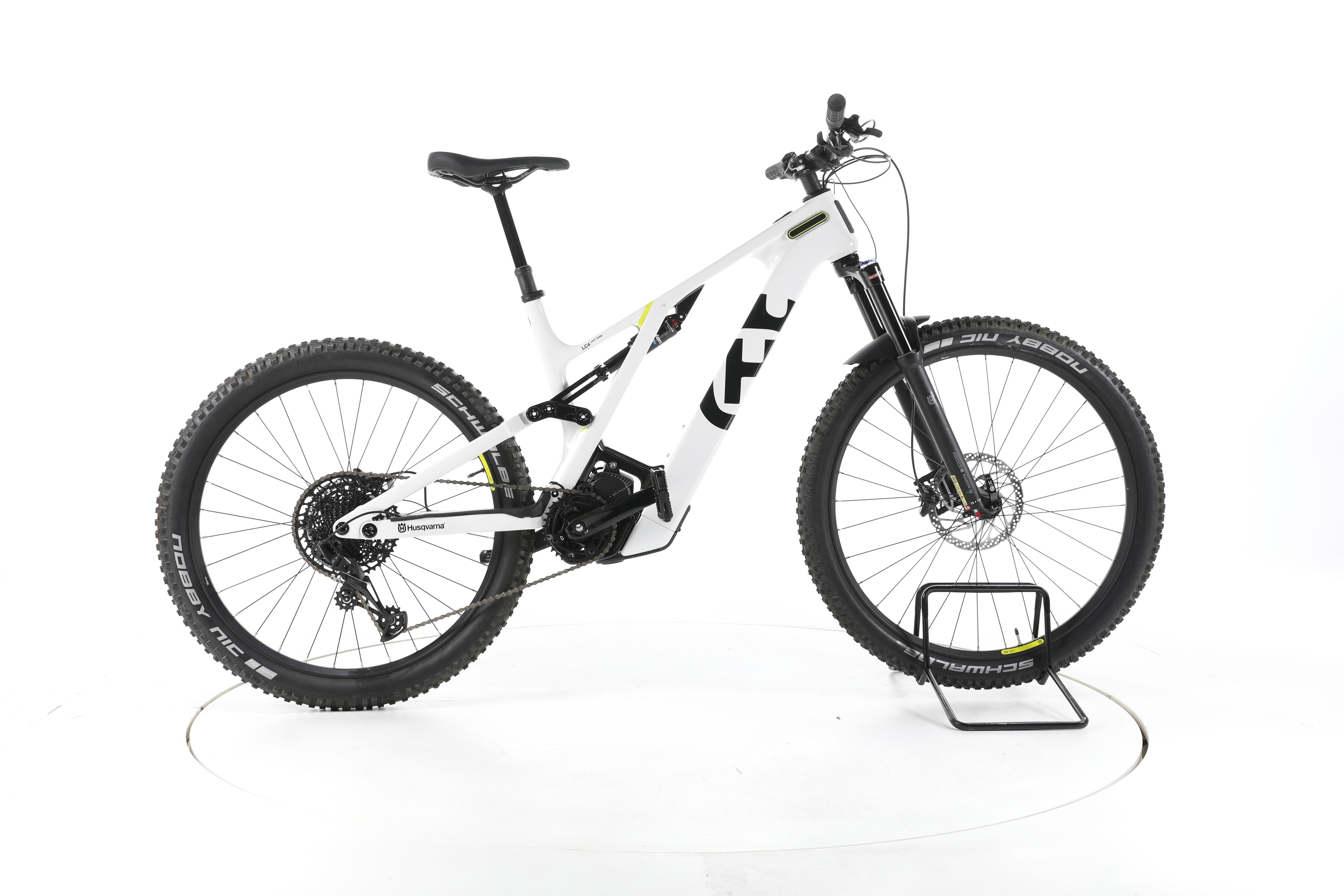 Husqvarna E-Bicycles Light Cross LC4 Fully E-Bike Carbon - Image 1