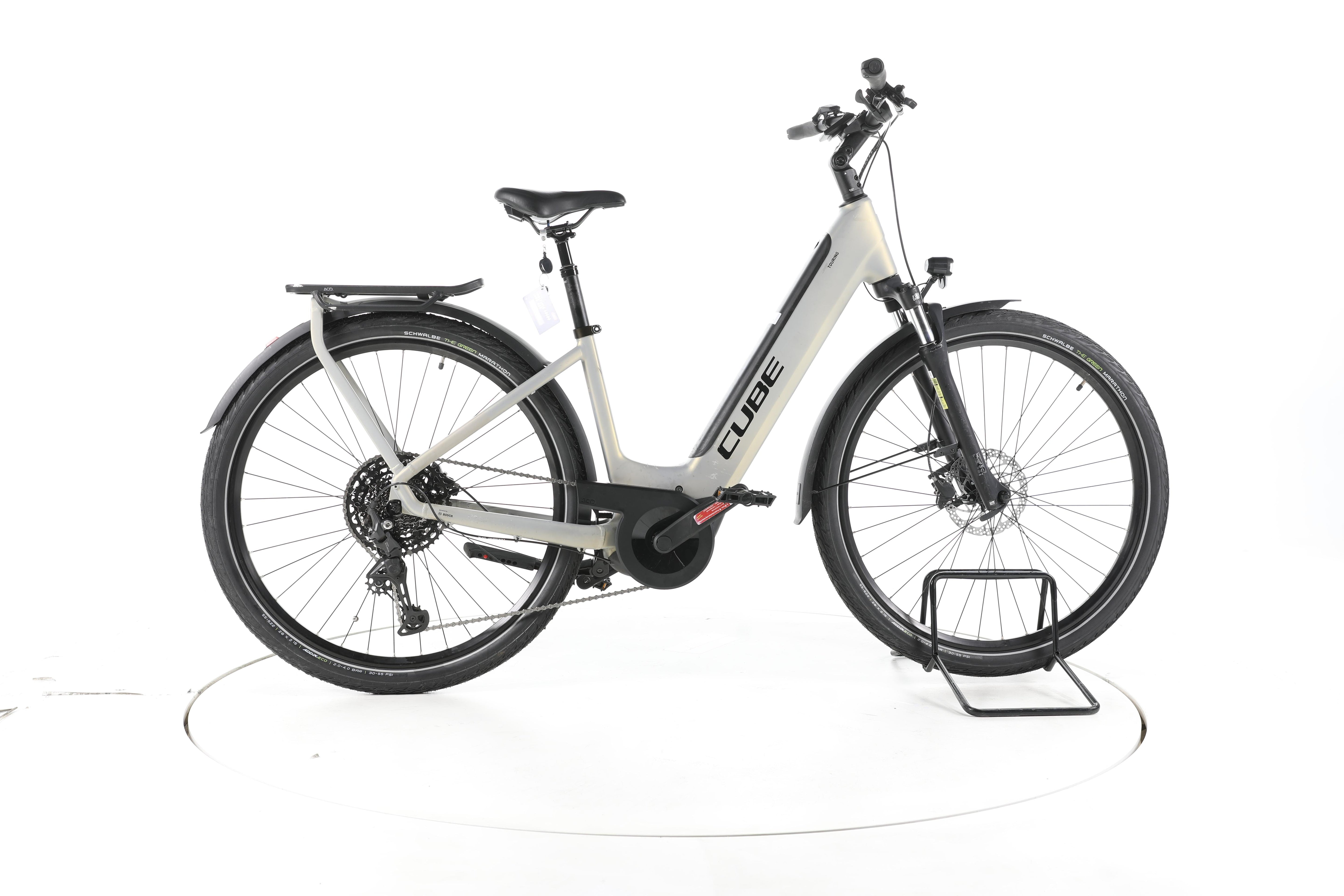 Cube Touring Hybrid Pro Trekking E-Bike Tiefeinsteiger 2024 - Image 1