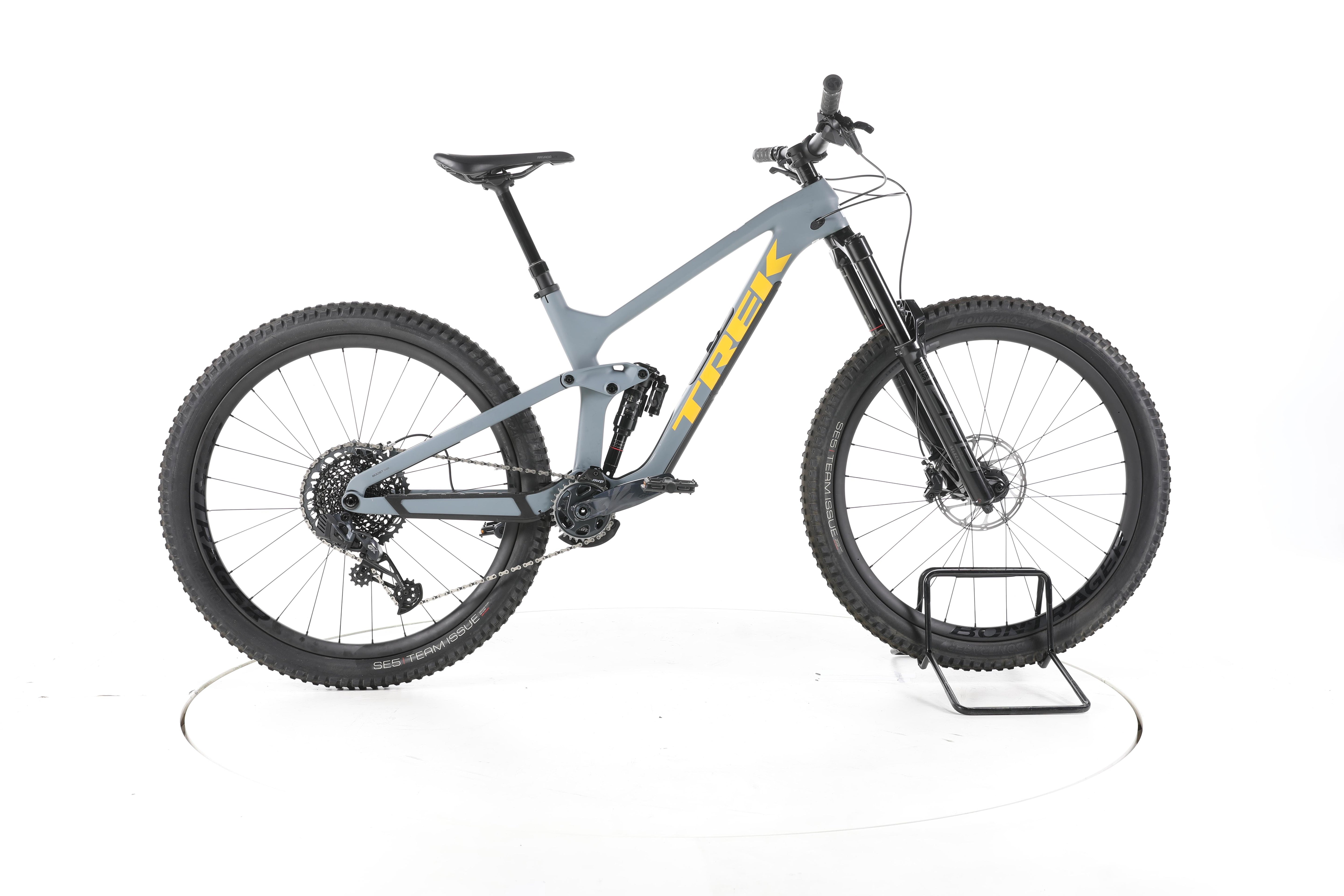 Trek Slash 9.8 XT Gen 5 - Image 1