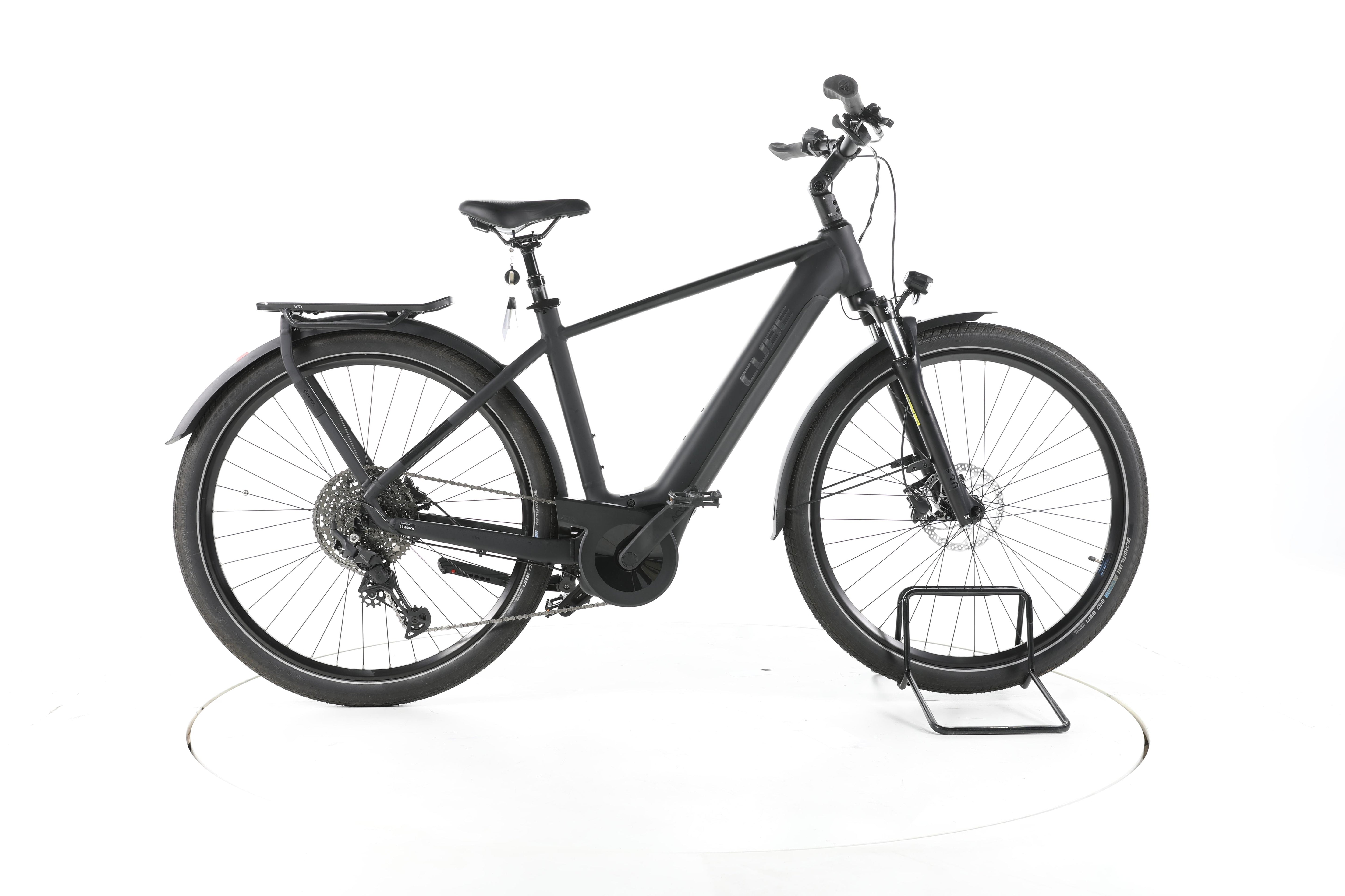 Cube Touring Hybrid Pro Trekking E-Bike 2024 - Image 1