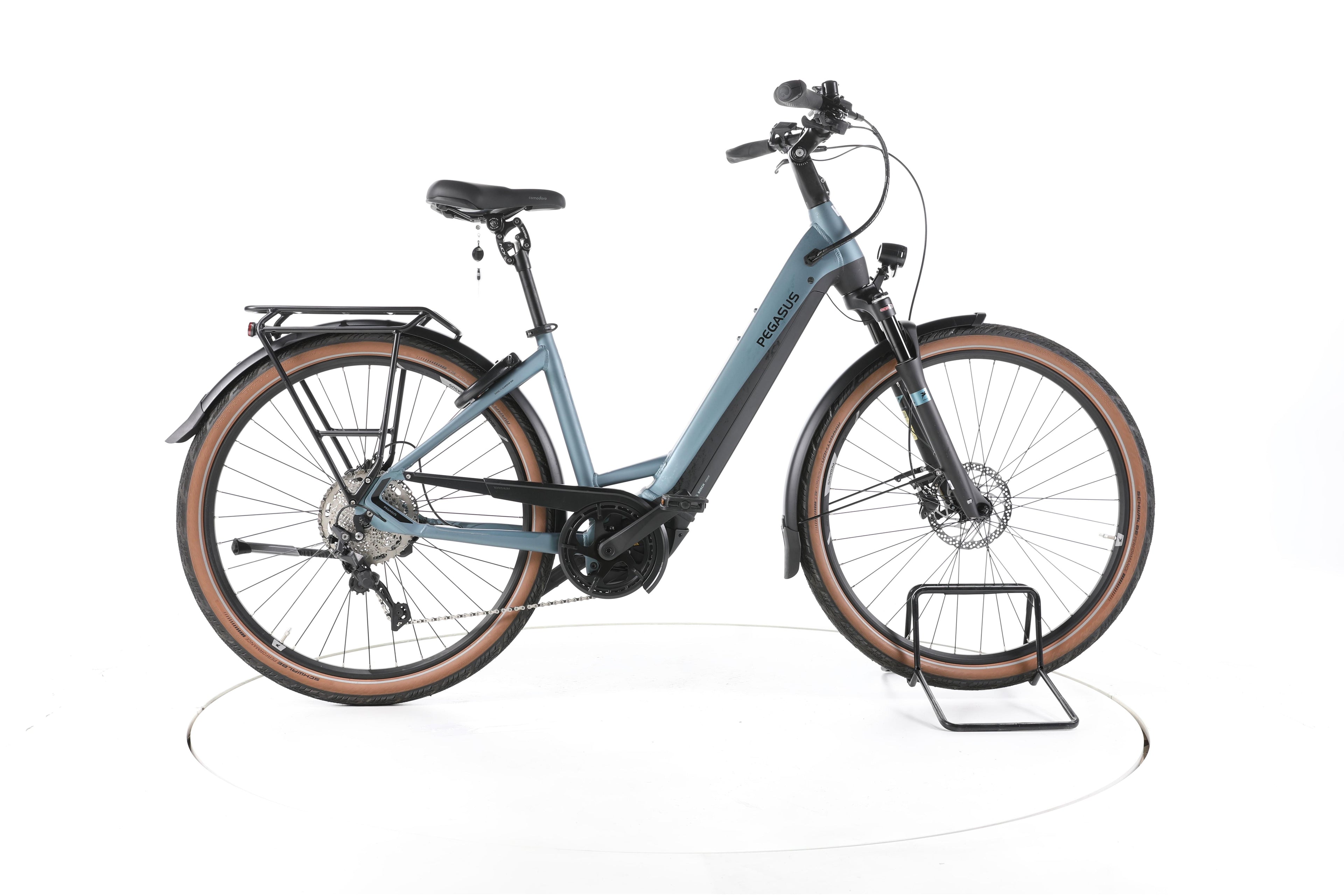 Pegasus Premio EVO 10 Lite Trekking E-Bike Tiefeinsteiger 2024 - Image 1