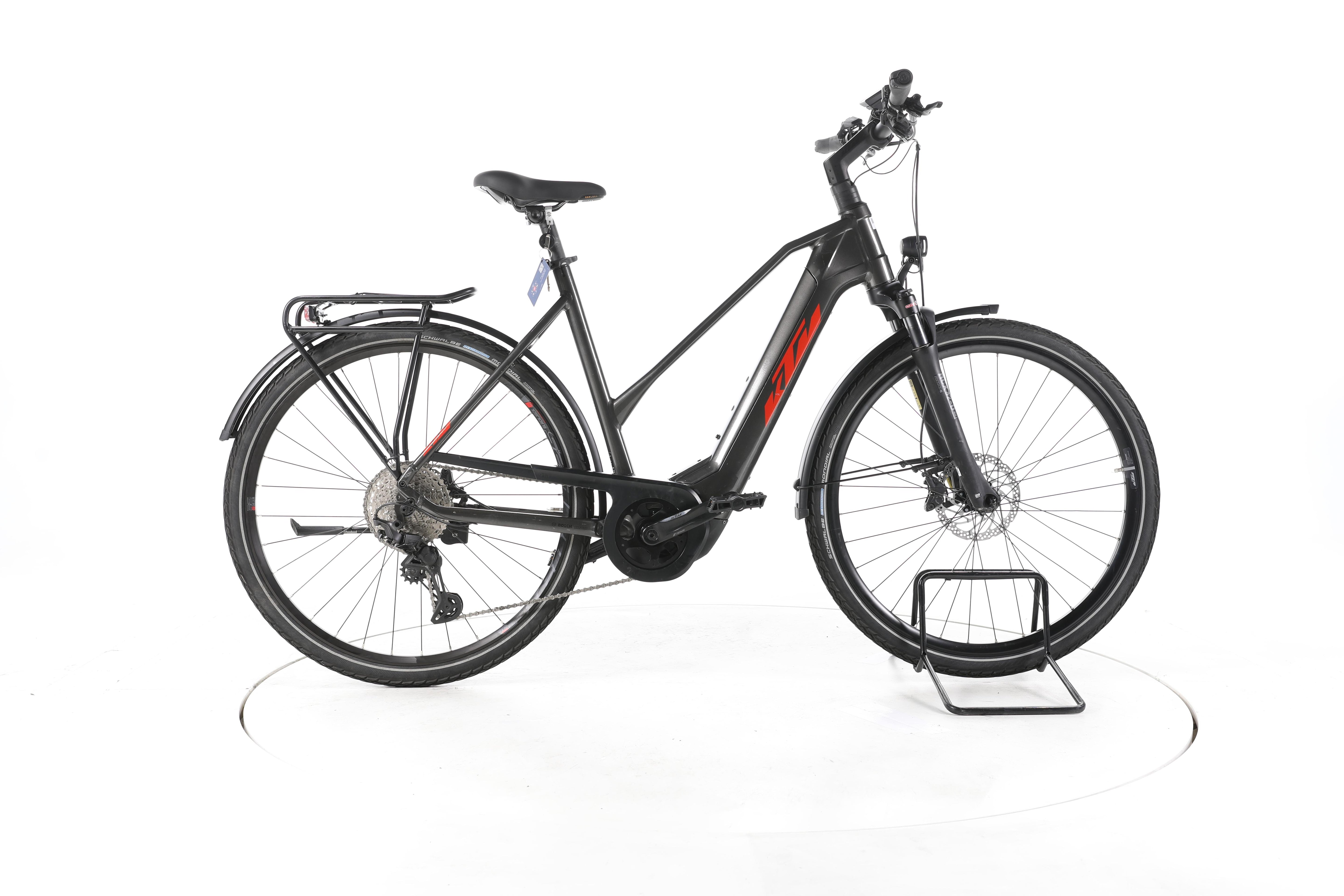 KTM Macina Sport 720 Trekking E-Bike - Image 1