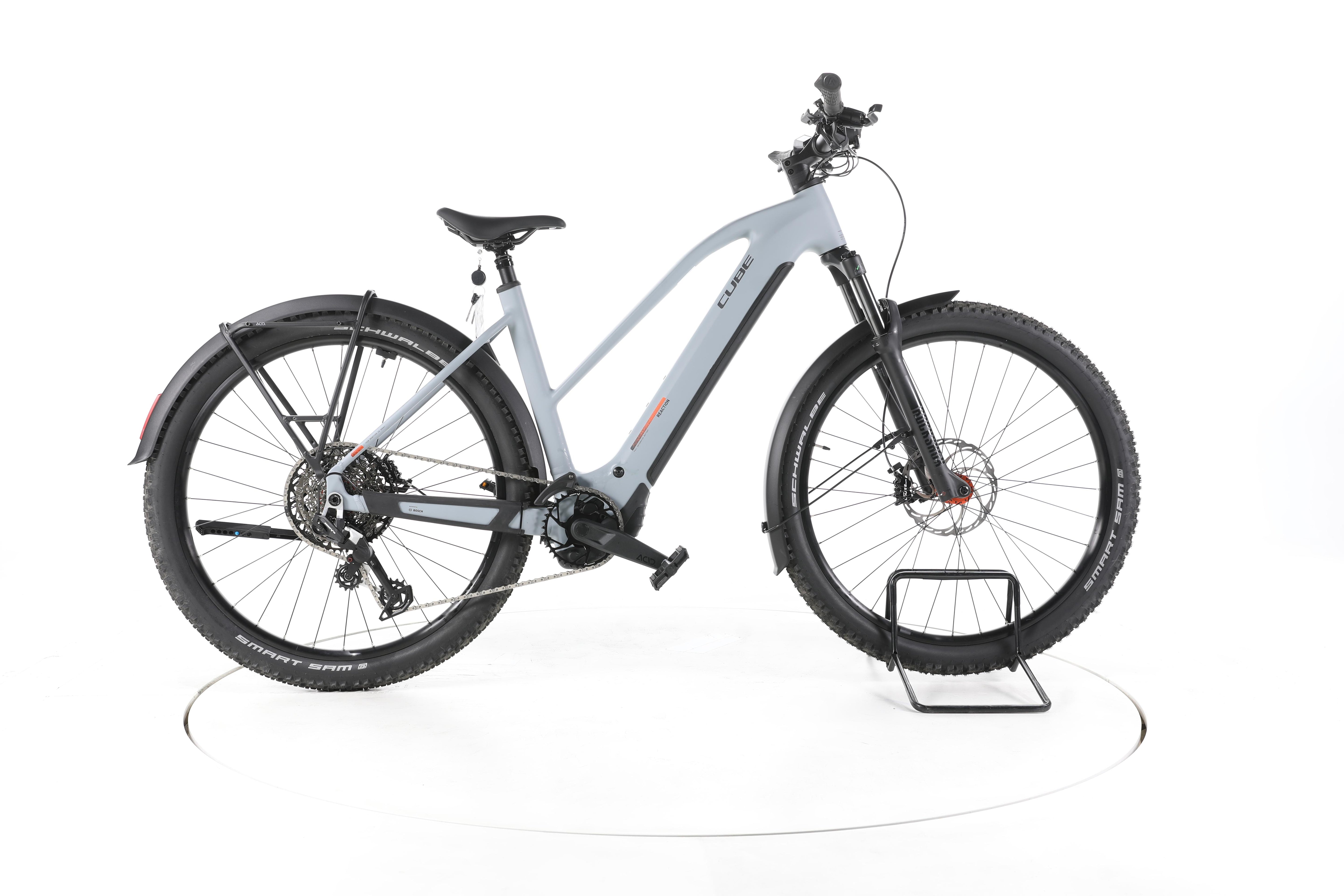 Cube Reaction Hybrid Race Trekking E-Bike 2025 - Image 1