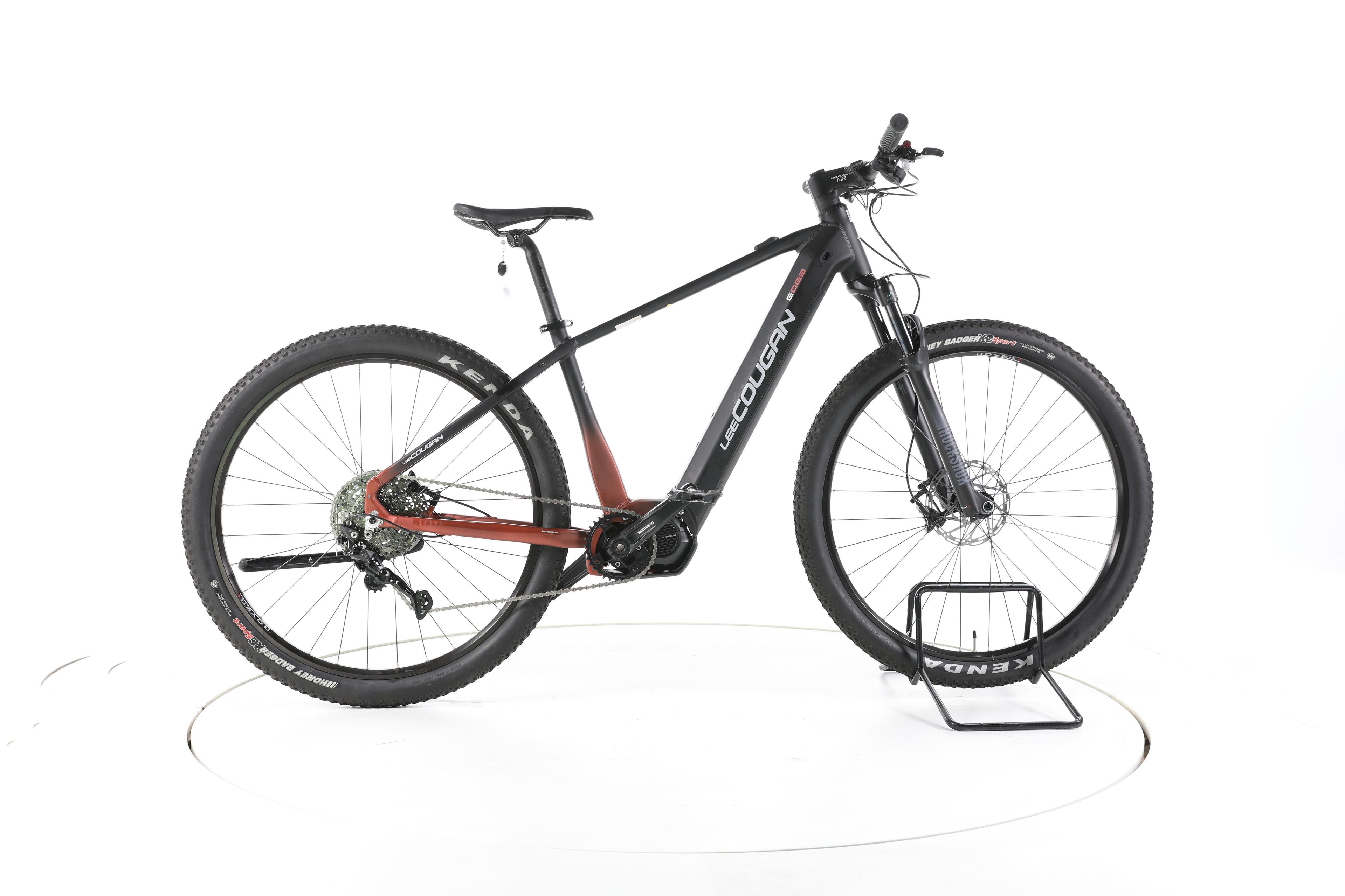 Lee Cougan E-Edge E-Bike - Image 1