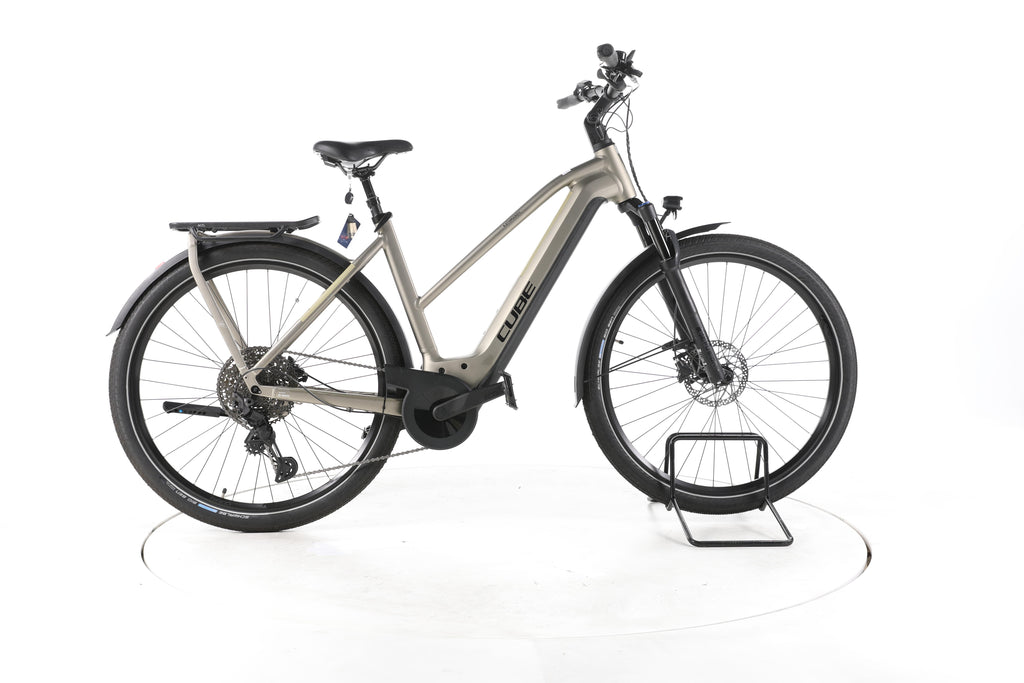 Cube Kathmandu Hybrid Pro Trekking E-Bike 2024 - Image 1