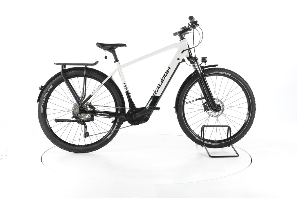 Raleigh Dundee 10 Trekking E-Bike - Image 1