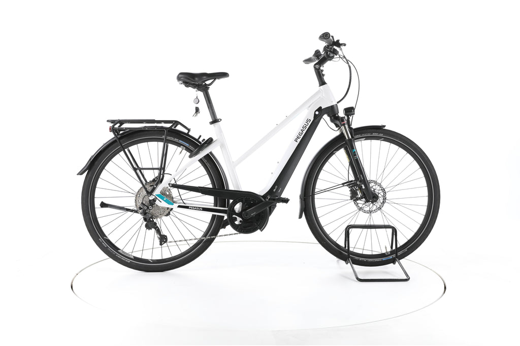 Pegasus Premio EVO 10 Lite Trekking E-Bike - Image 1