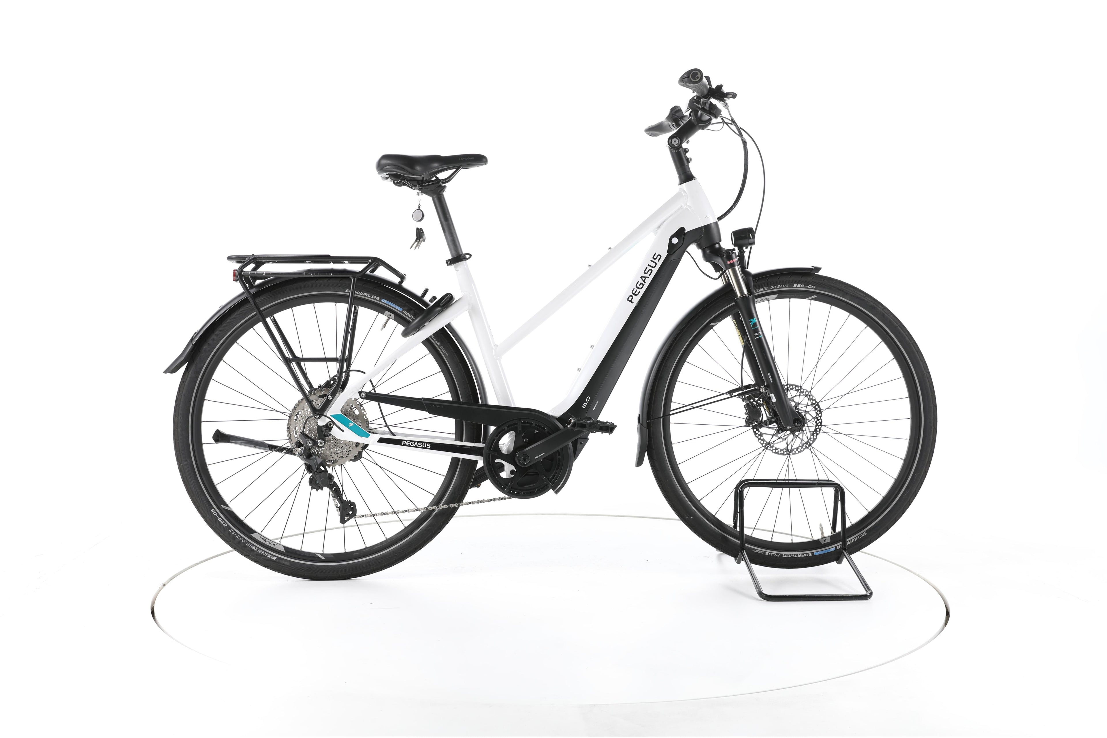 Pegasus Premio EVO 10 Lite Trekking E-Bike - Image 1