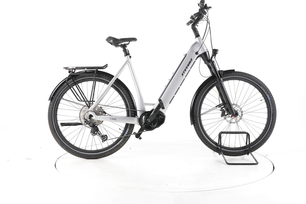 Stevens E-Universe 7.6 Plus FEQ Trekking E-Bike Tiefeinsteiger - Image 1