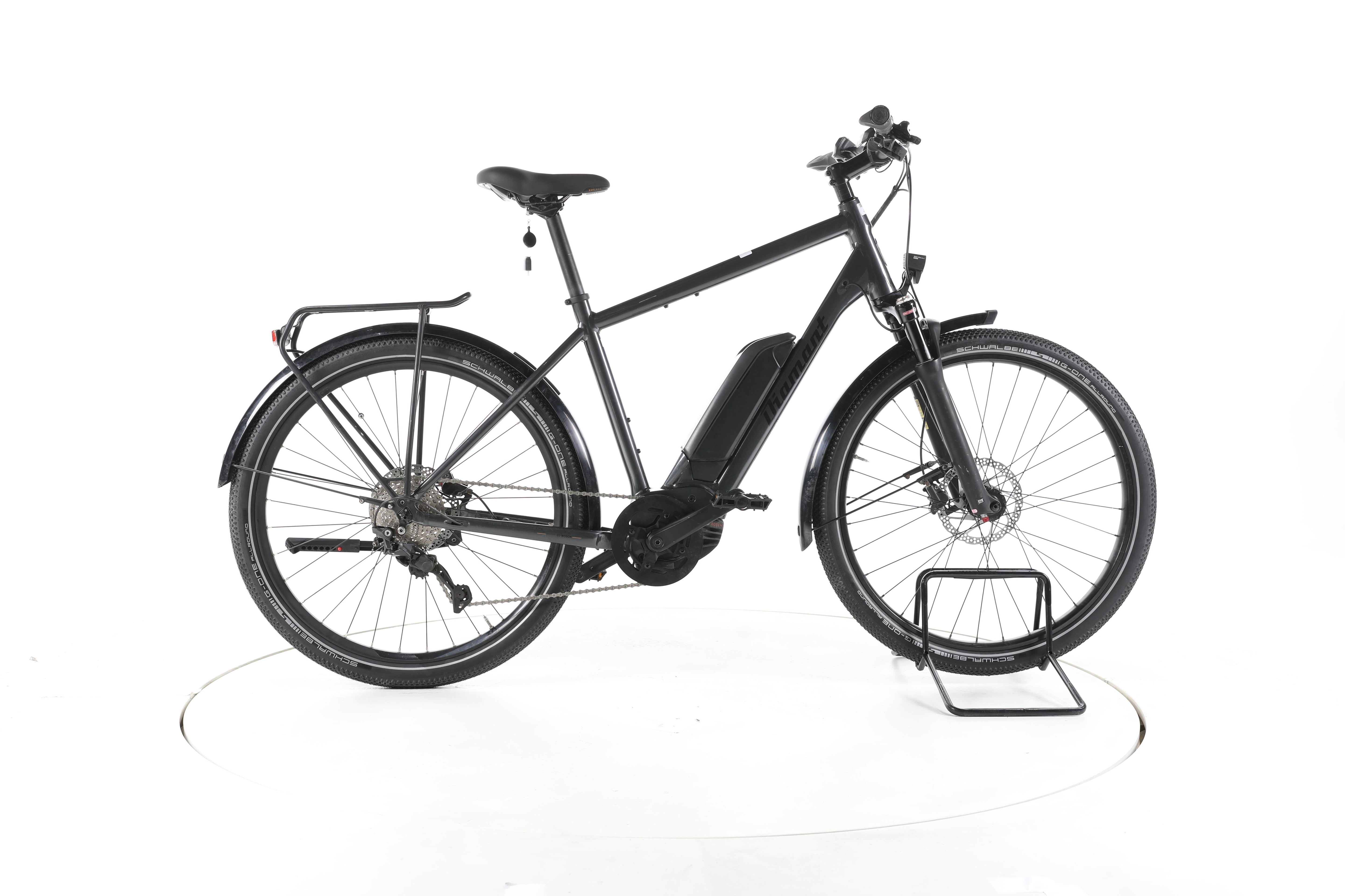 Diamant Zing Deluxe+ Gen 1 Trekking E-Bike - Image 1