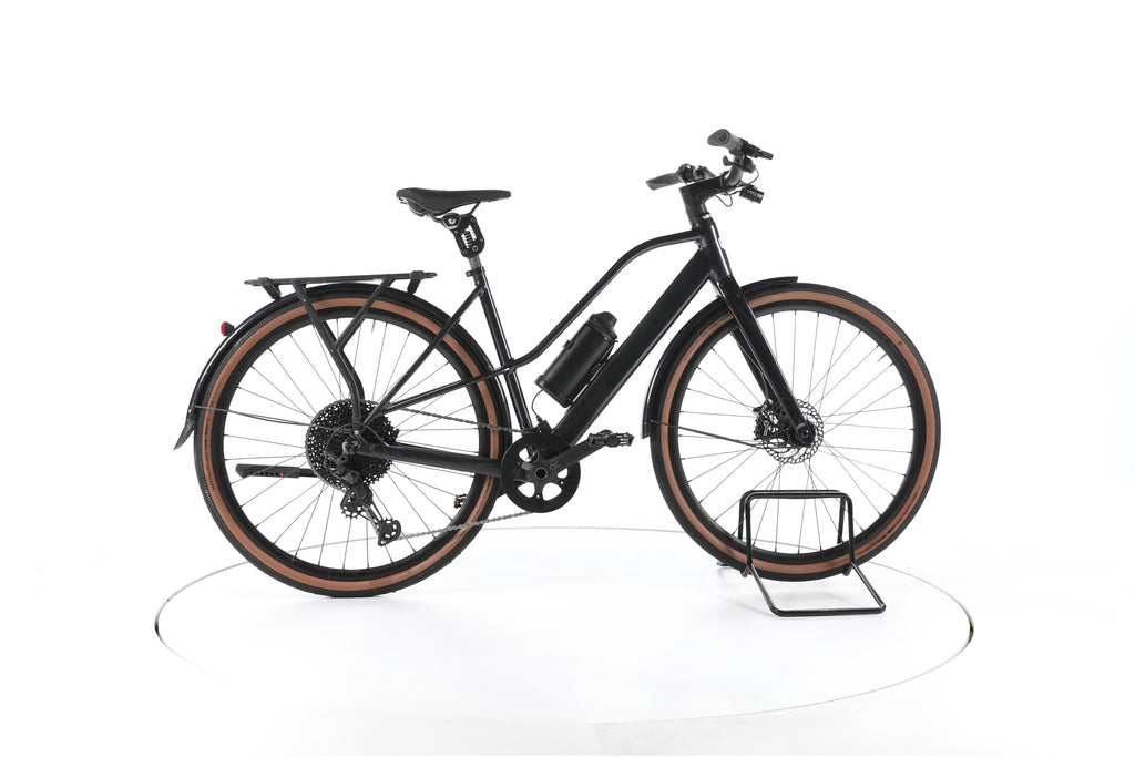 Orbea Vibe H10 EQ Trekking E-Bike - Image 1