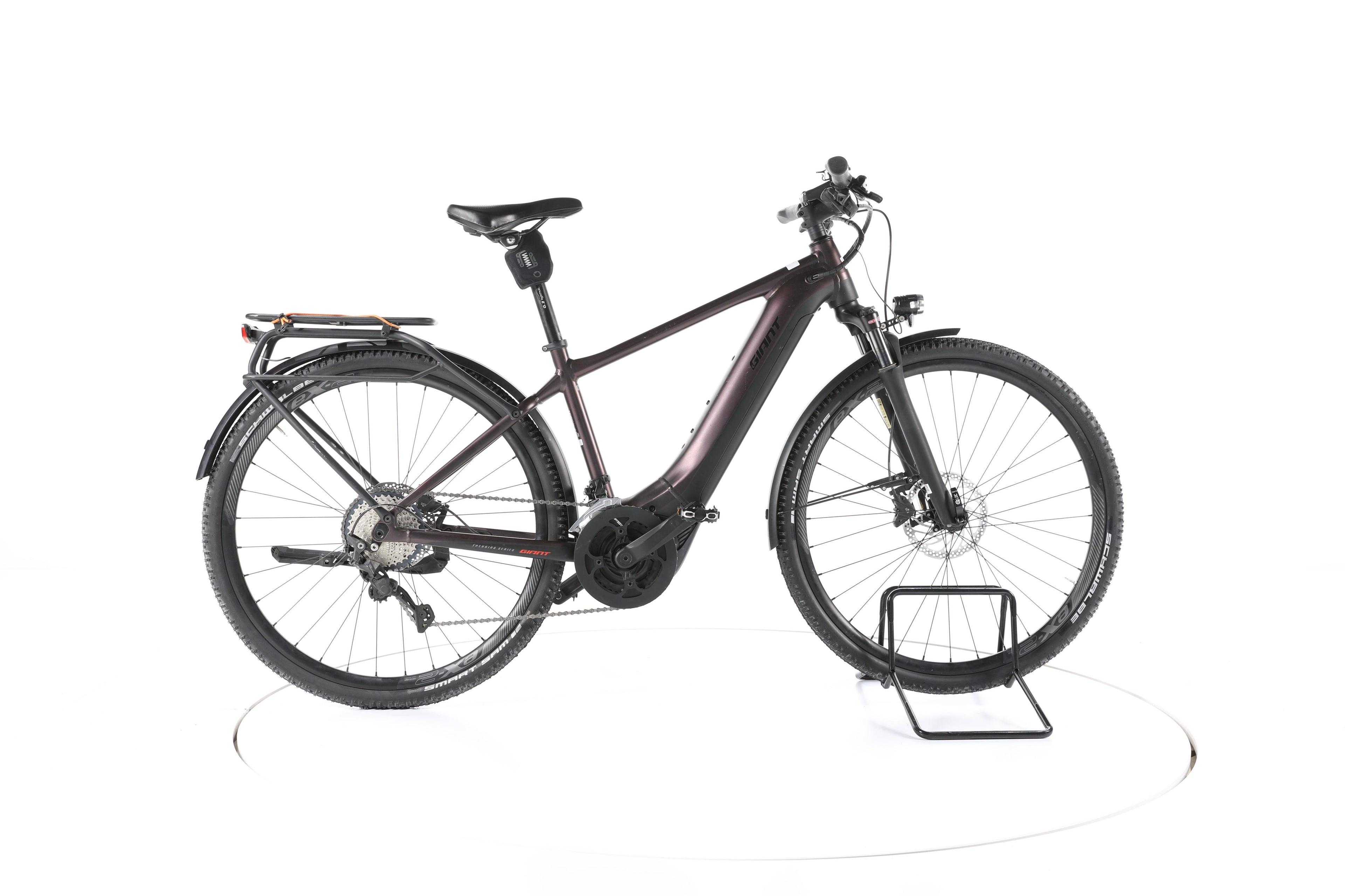 Giant Explore E+ 1 Pro GTS Trekking E-Bike - Image 1
