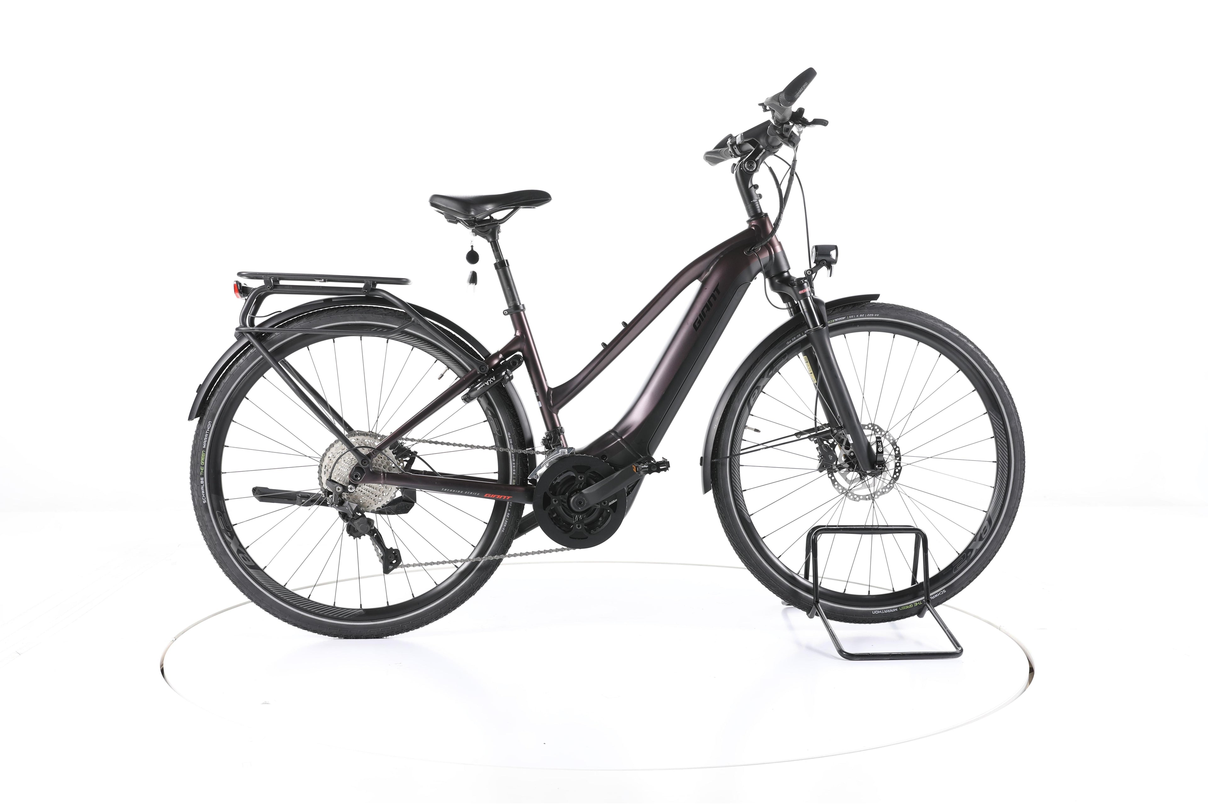 Giant Explore E+ 1 Pro Trekking E-Bike - Image 1