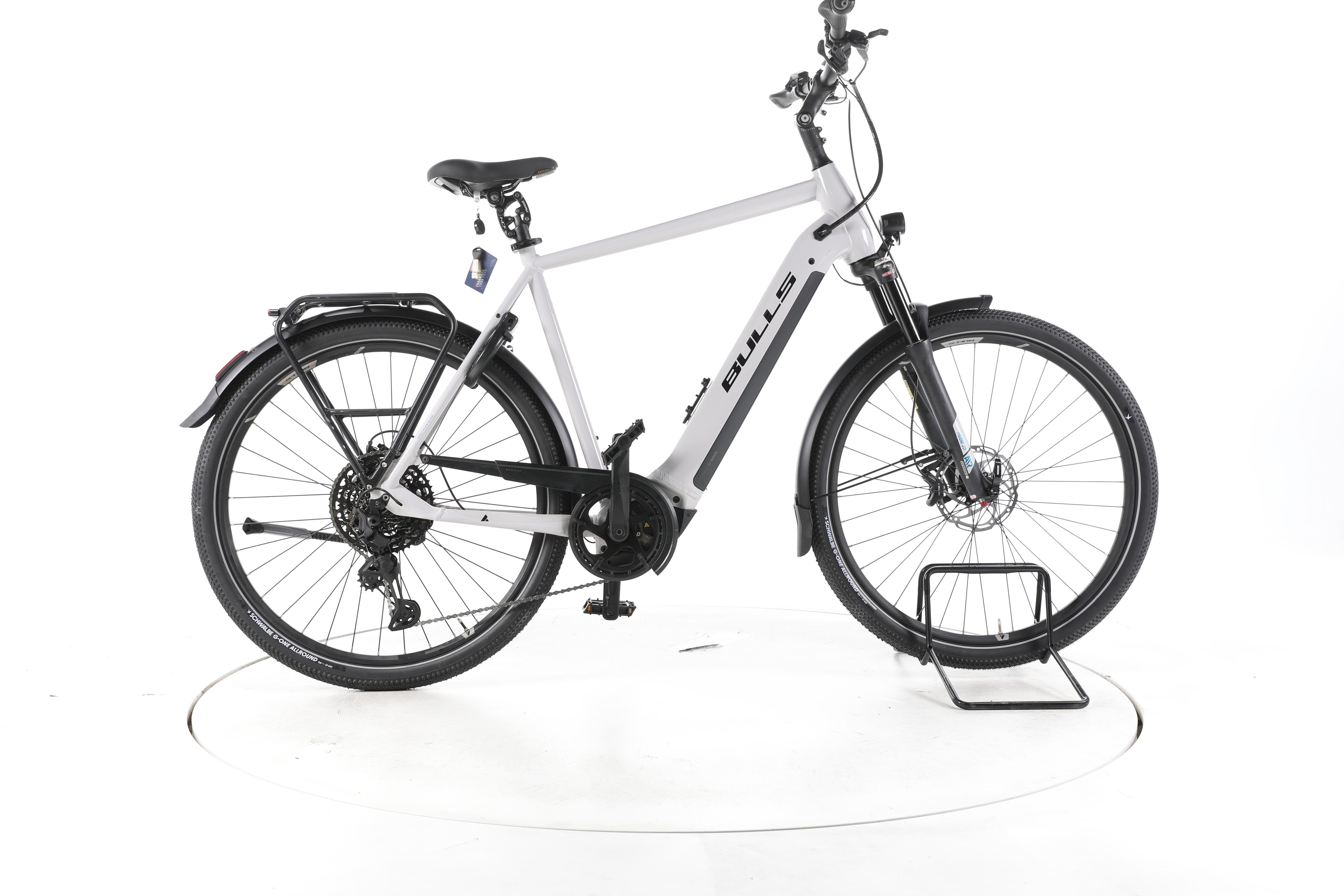 Bulls Cross Lite EVO 1 Trekking E-Bike - Image 1