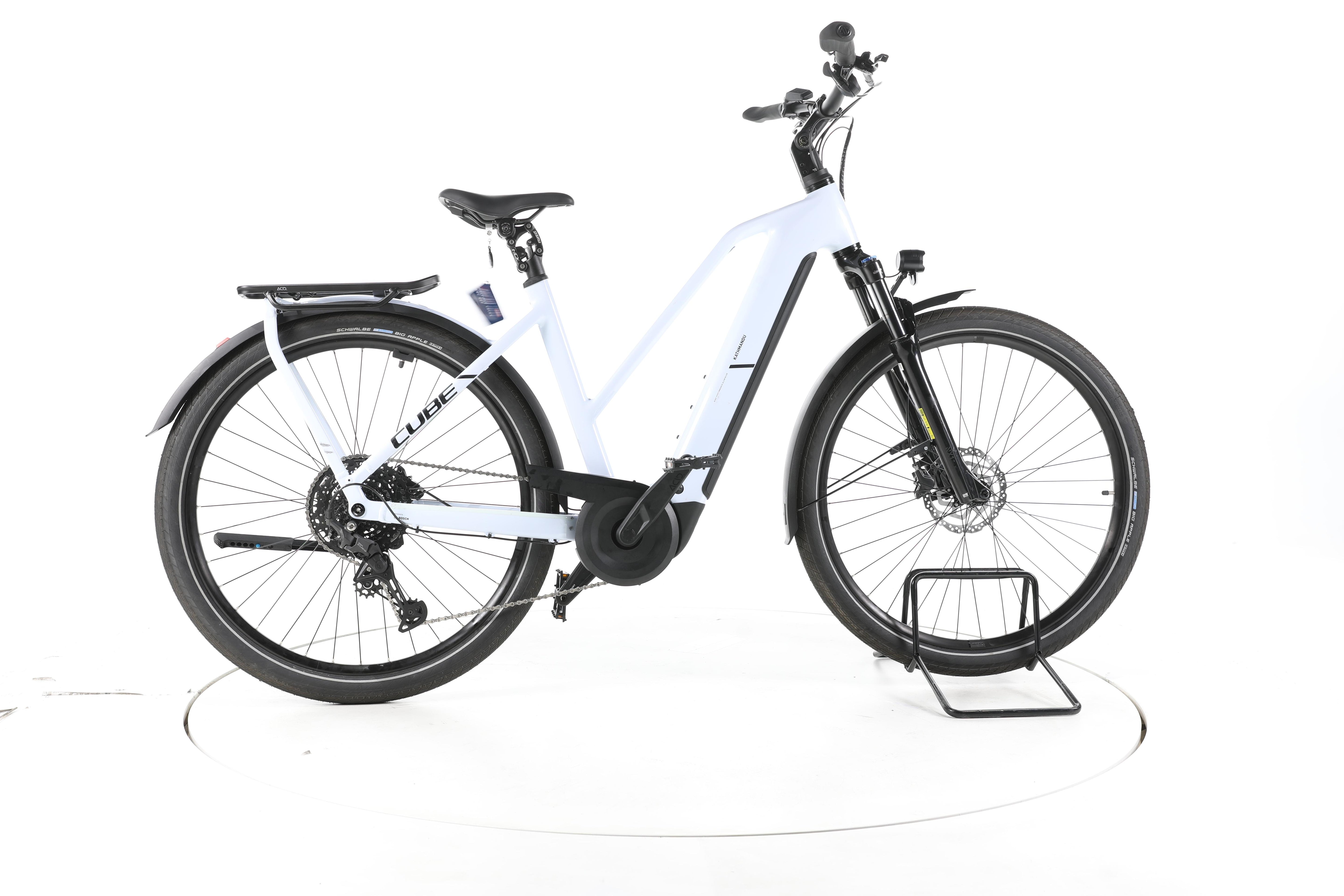 Cube Kathmandu Hybrid ONE Trekking E-Bike 2025 - Image 1