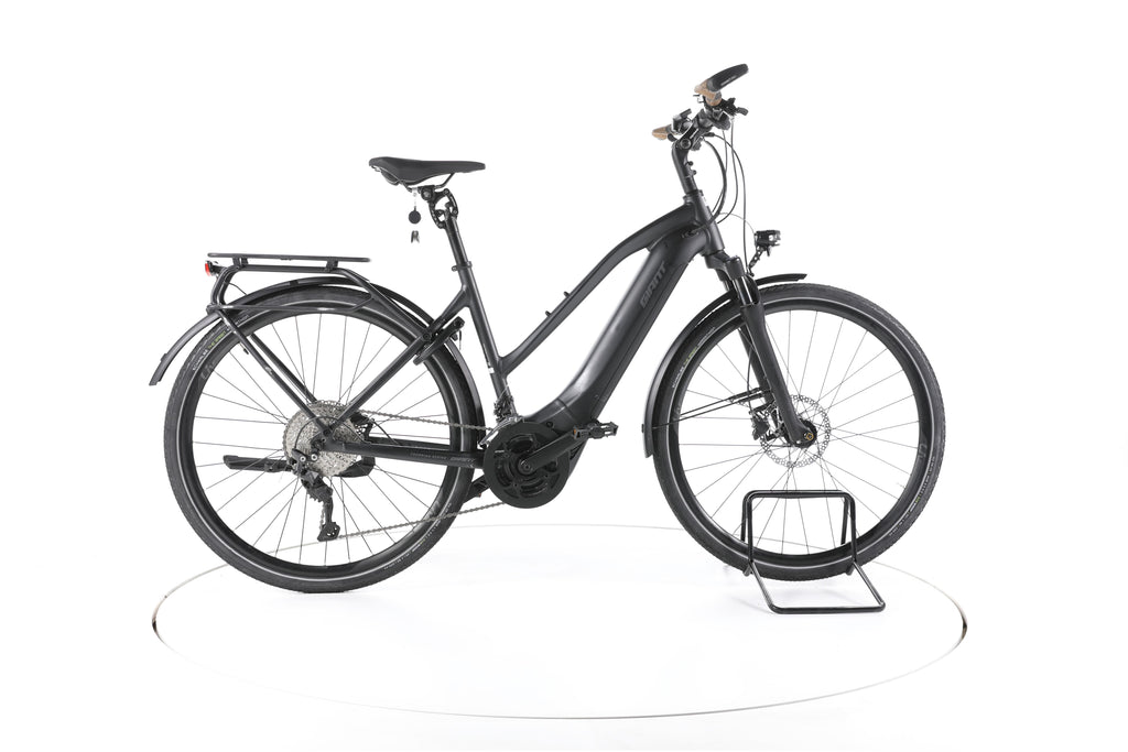 Giant Explore E+ 1 Trekking E-Bike - Image 1