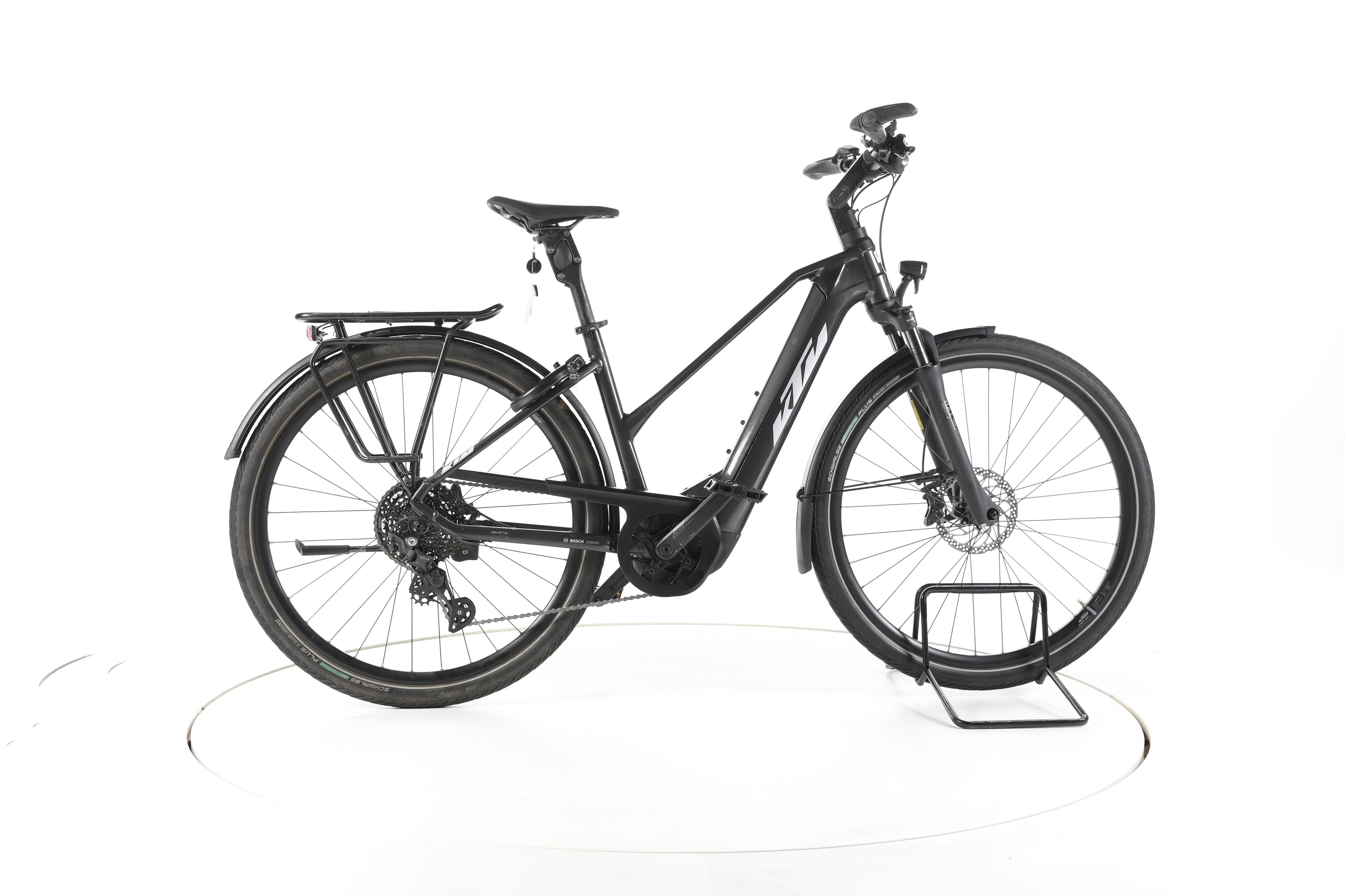 KTM Macina Style 730 Trekking E-Bike - Image 1